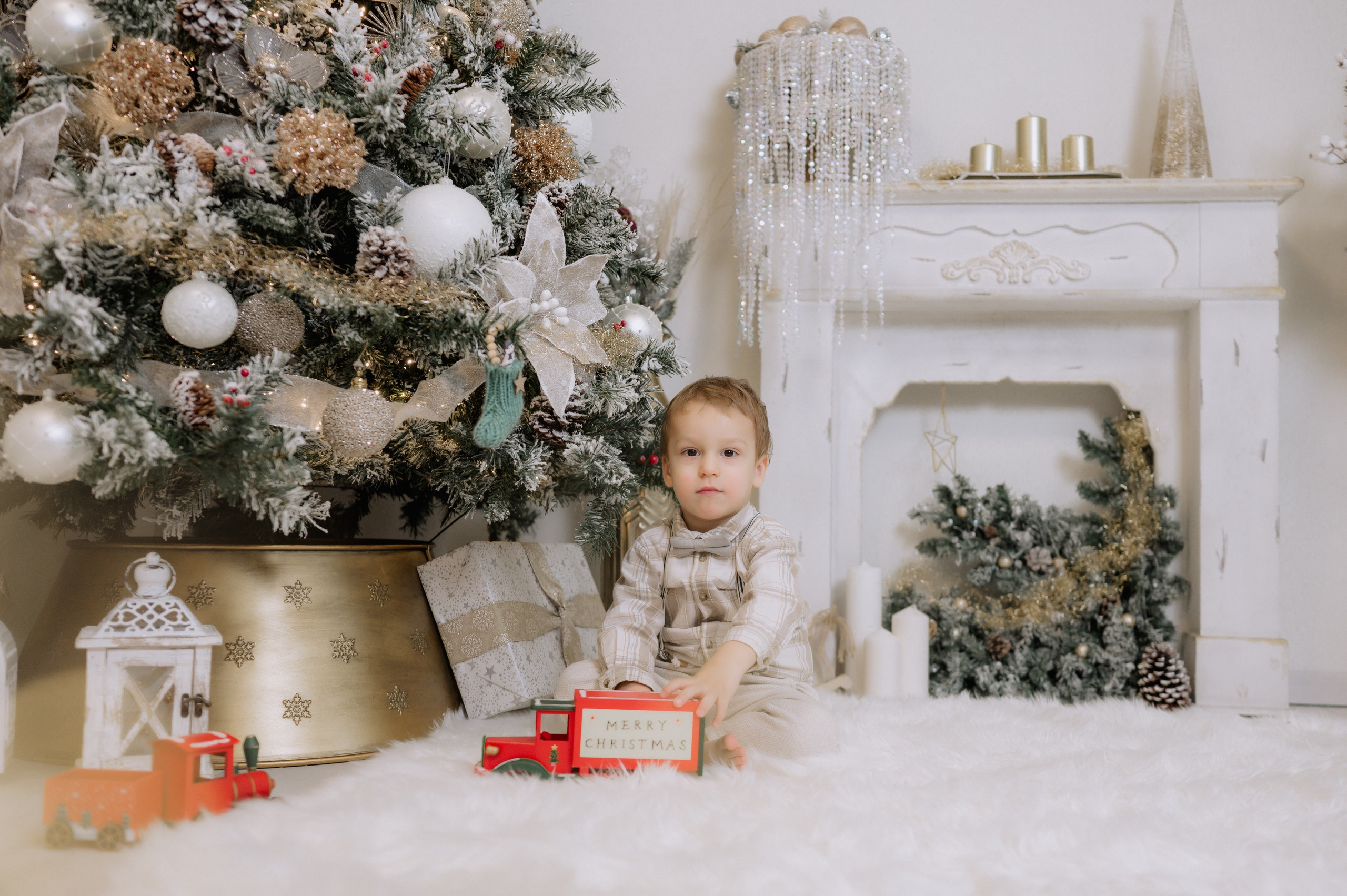 Sedinta foto craciun. Proud Vision Weddings | Wedding Photography & Film — Servicii profesionale Foto Video Nunta Iasi