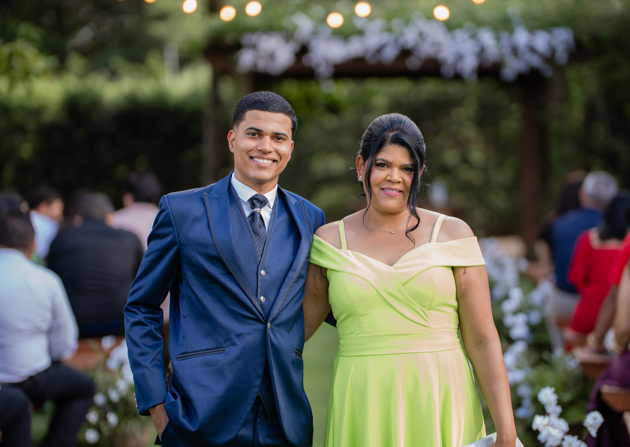 Larissa & Vinicius — Espaço Faveral / Aararaquara. Robson Colaço