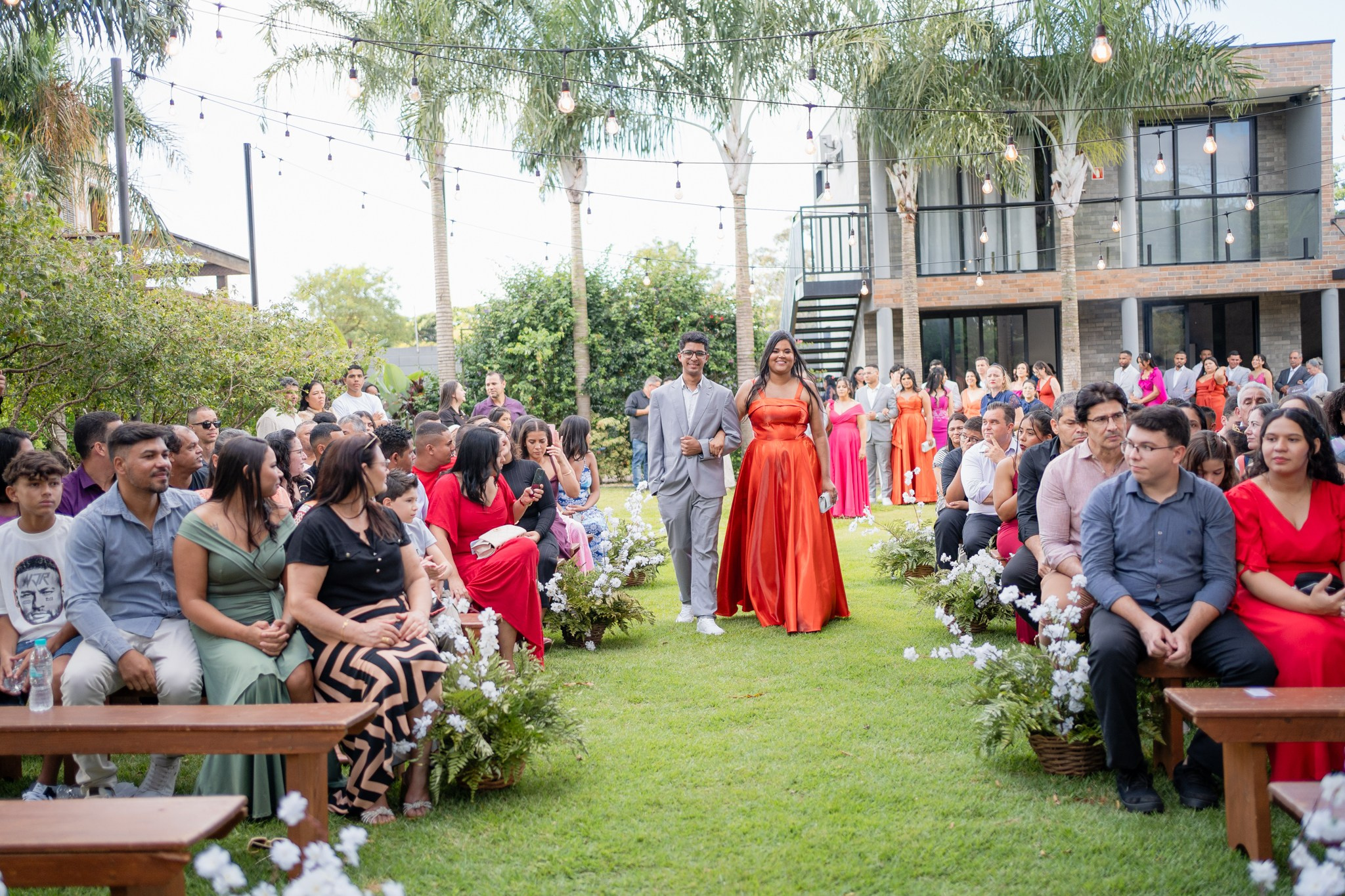 Larissa & Vinicius — Espaço Faveral / Aararaquara. Robson Colaço