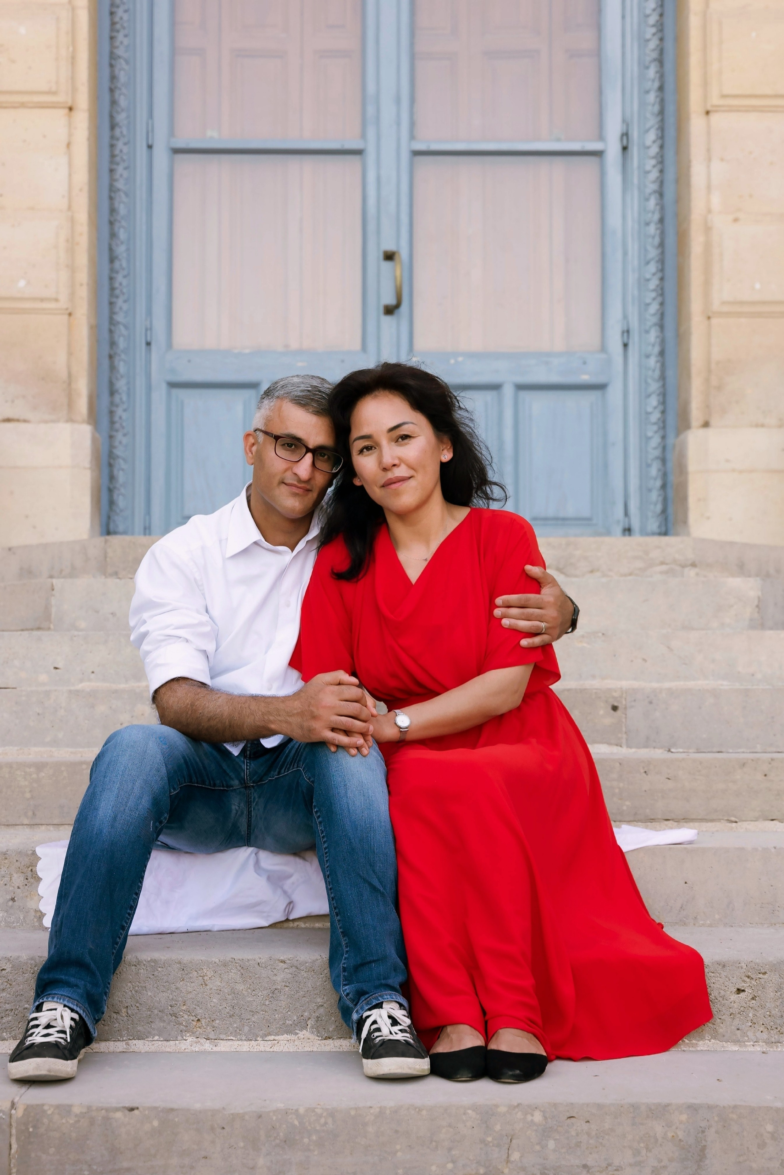 Family photoshoot in Paris. Alina Tagzieva- a photograper in Paris