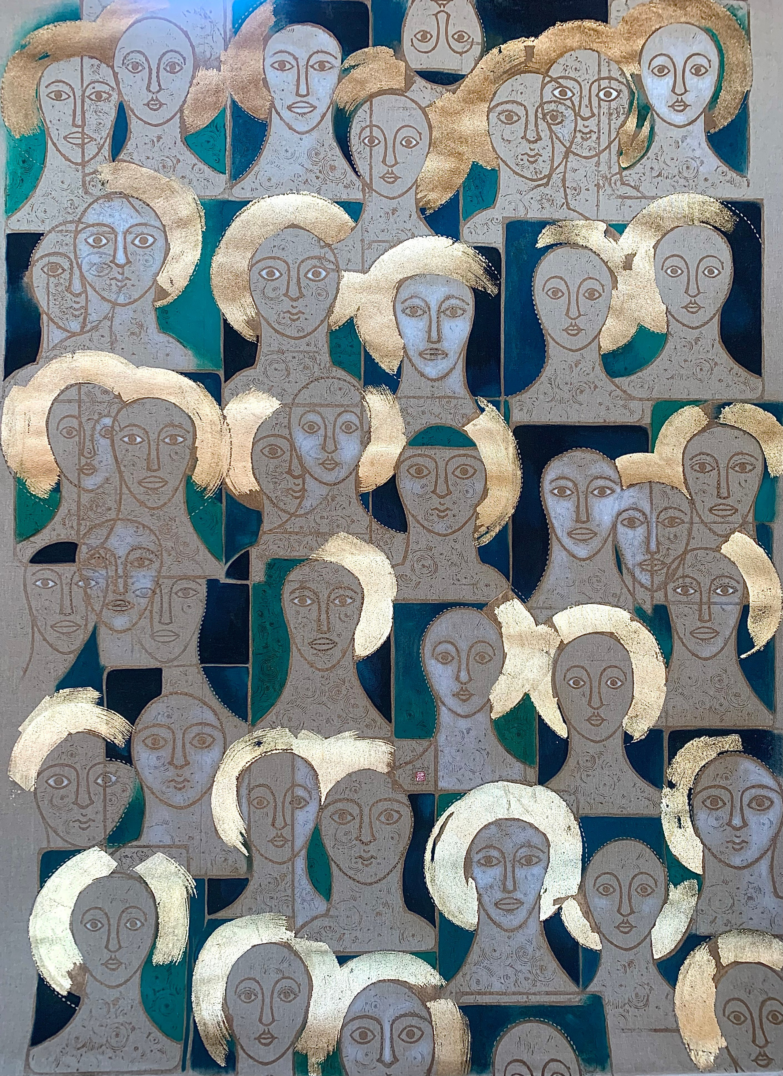 While recalling traditional iconography through halos and frontal faces, HOLY FACES presents itself as a contemporary reinterpretation of the sacred. An art critic has described the work as a “modern icon”: not an object of devotion, but a space for contemplation. The multiplied, open eyes do not instruct or judge; they accompany the viewer into a collective and silent dimension.It is no coincidence that the work has been exhibited twice in abbeys. The visual language of Nadia Kuprina naturally dialogues with architectures devoted to light, stillness, and slow time, offering a secular, current, and deeply respectful vision of the sacred.