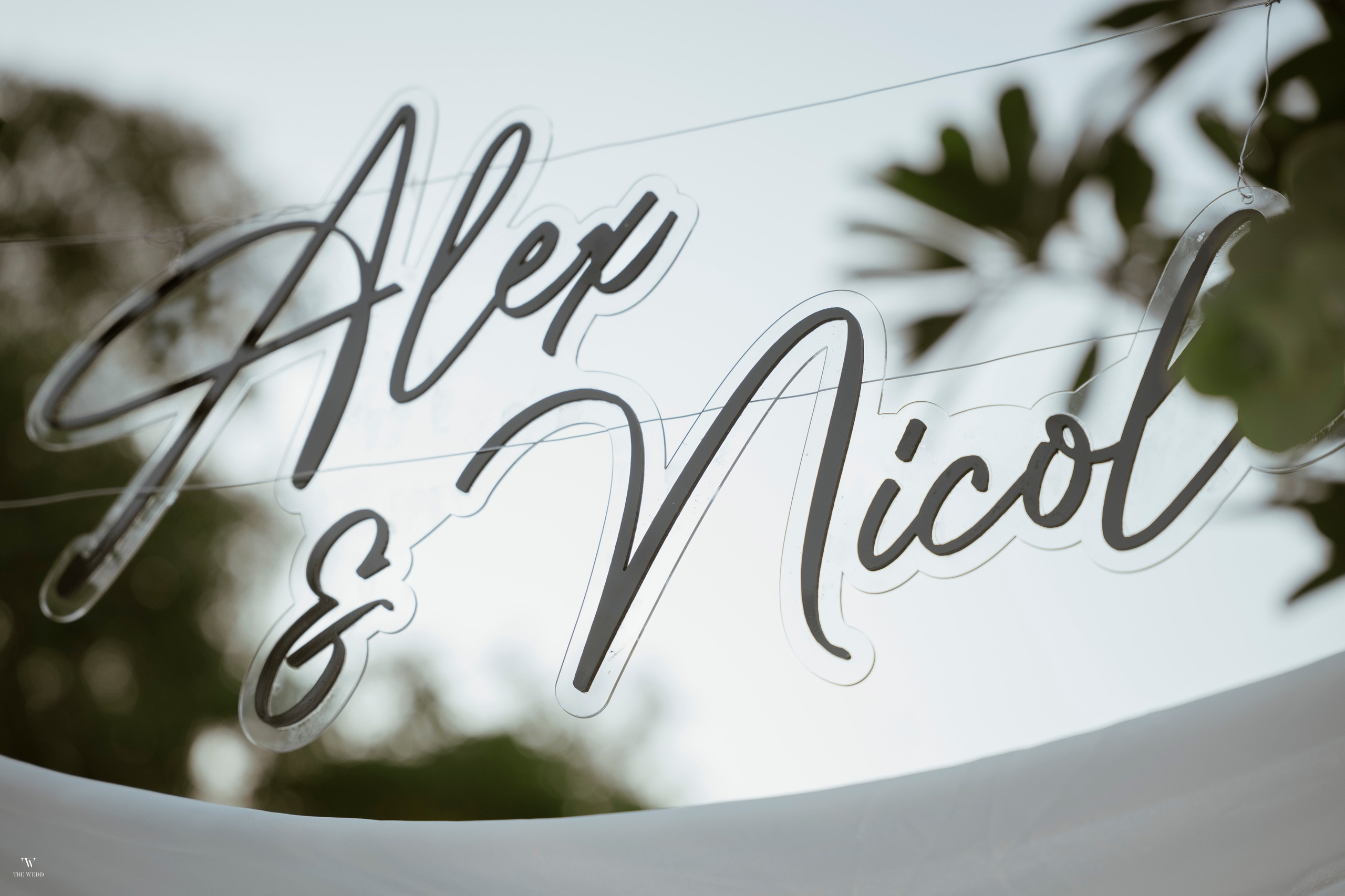 ALEX & NICOLE. WEDDING PHOTOGRAPHER IN VIETNAM