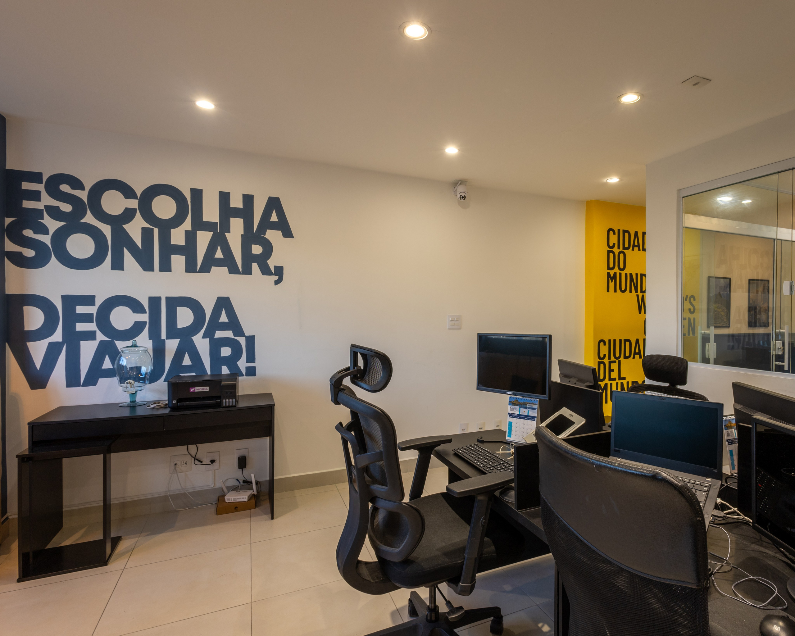 Cidadão do Mundo. Caio Almeida