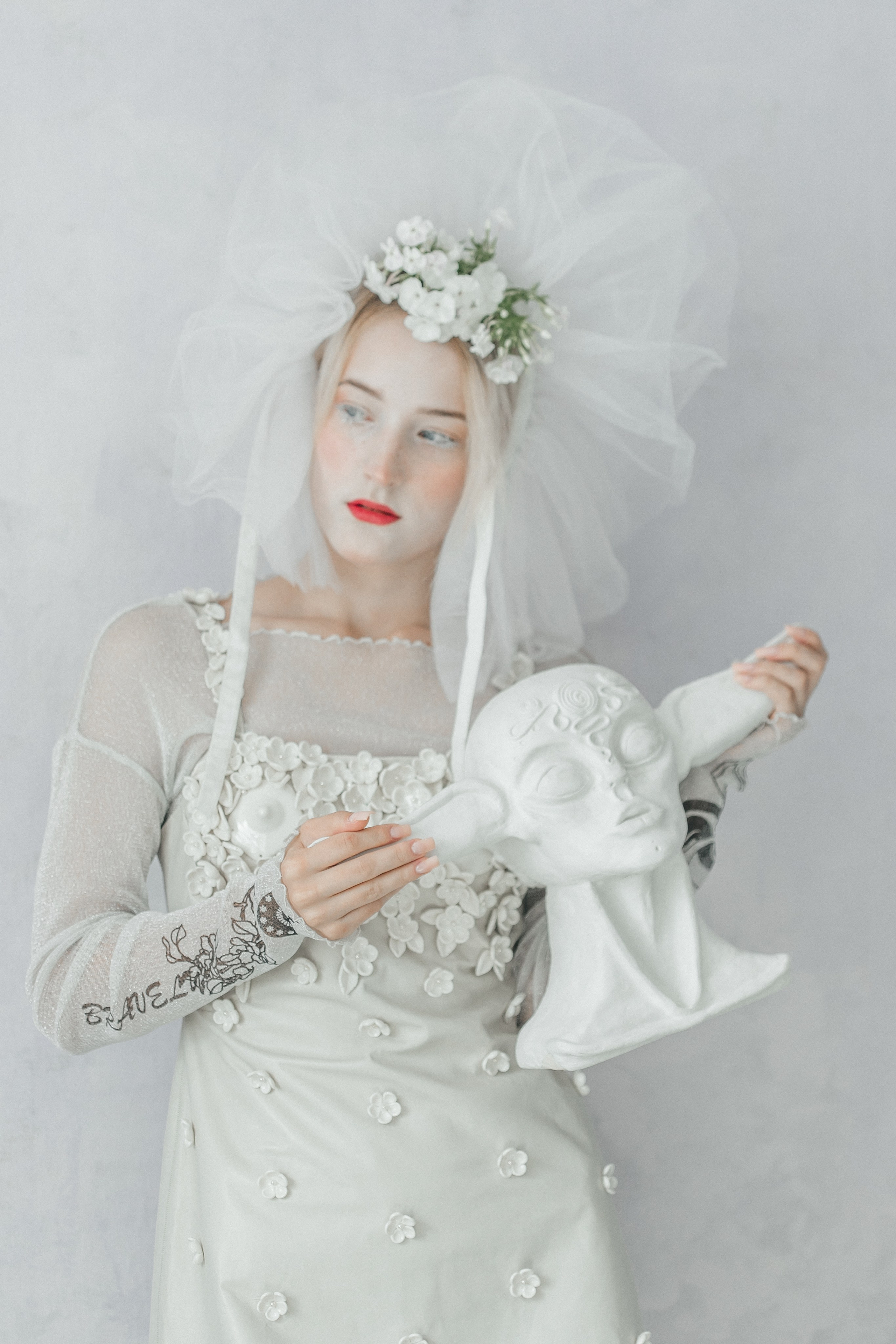 Kleitas dekors: Anita Ance Bruņeniece Kleita: ArtandFashion Riga Jelena  Mihailova Modele: Elīna Marcenkova  MUAH : Elina  Marcenkova  Stils& foto:  Sandra Garanča