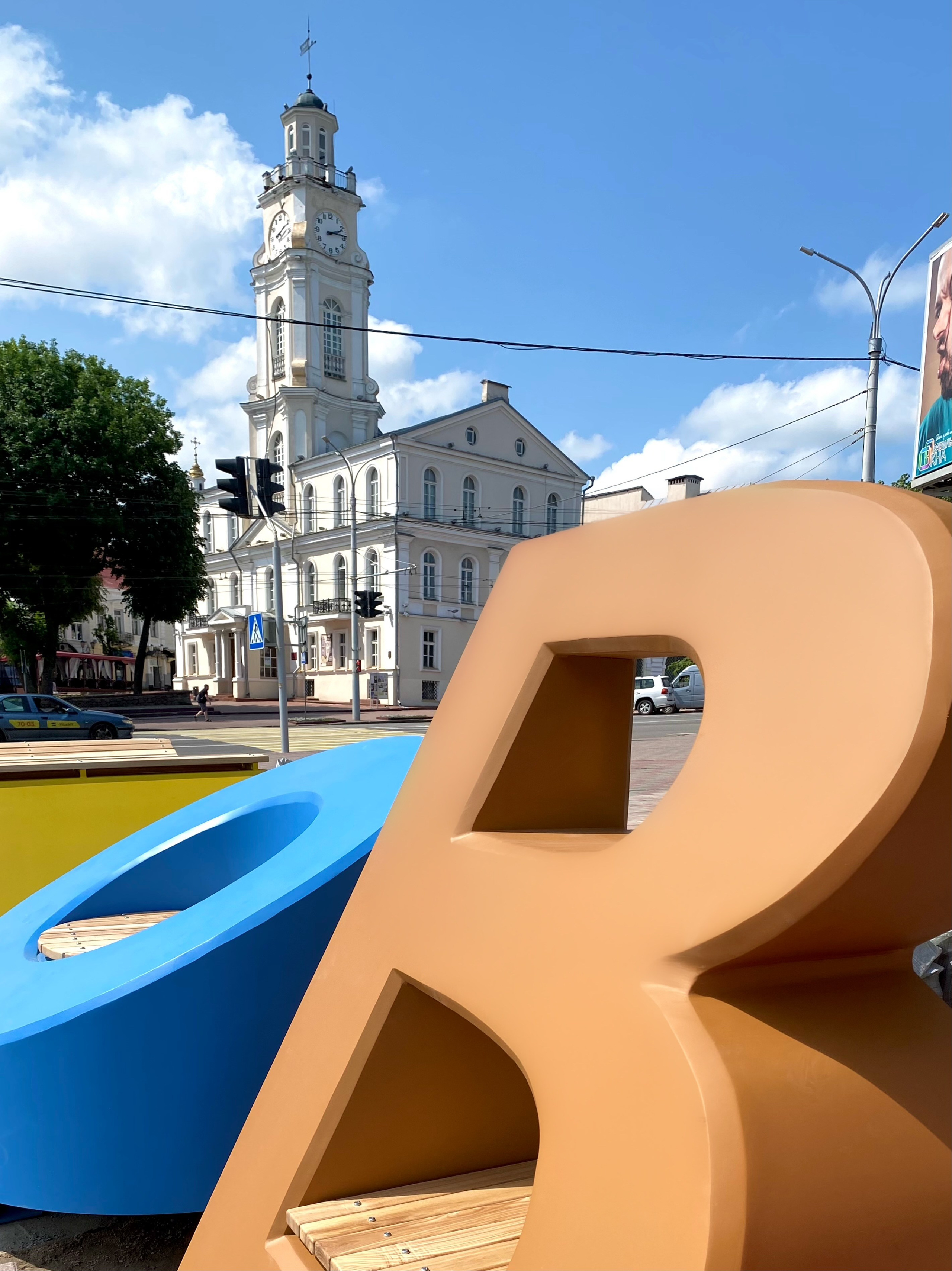 Скульптурные композиции «Мова». В соавторстве с П. Войницким. 2020. Сталь, лазерная резка,сварка. Гродно, Брест, Могилёв, Витебск, Гомель