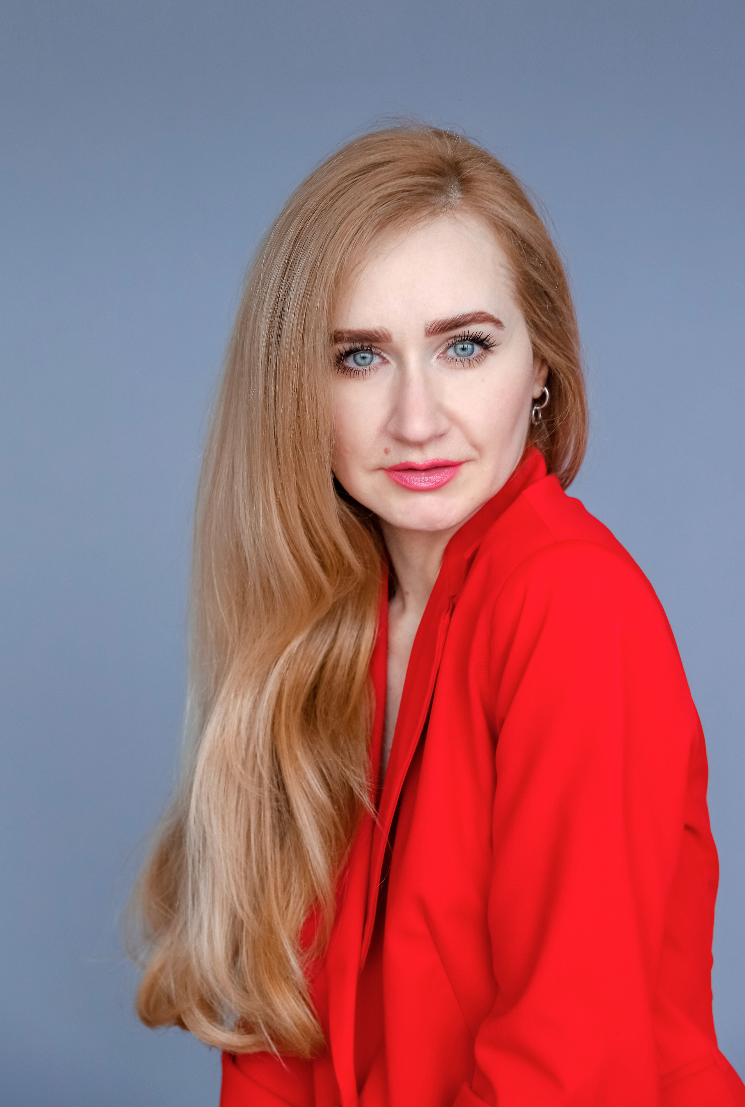 Grey backdrop. Family & children’s photographer in Herts & West London Iryna Blair