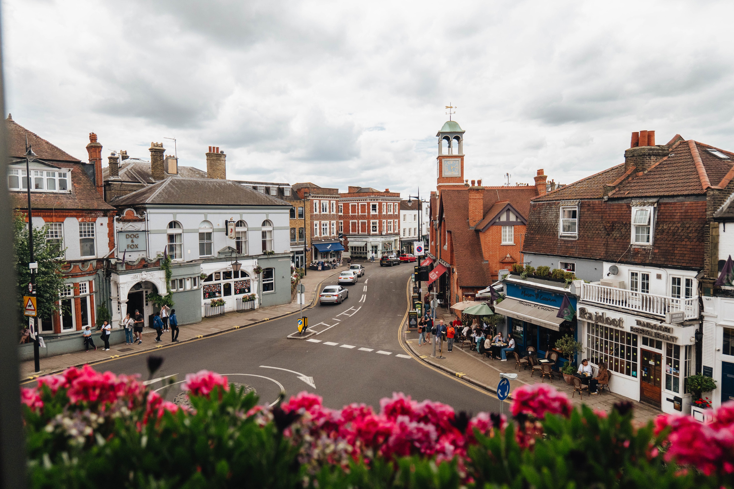 the view on the road crossing in Wimbledon area