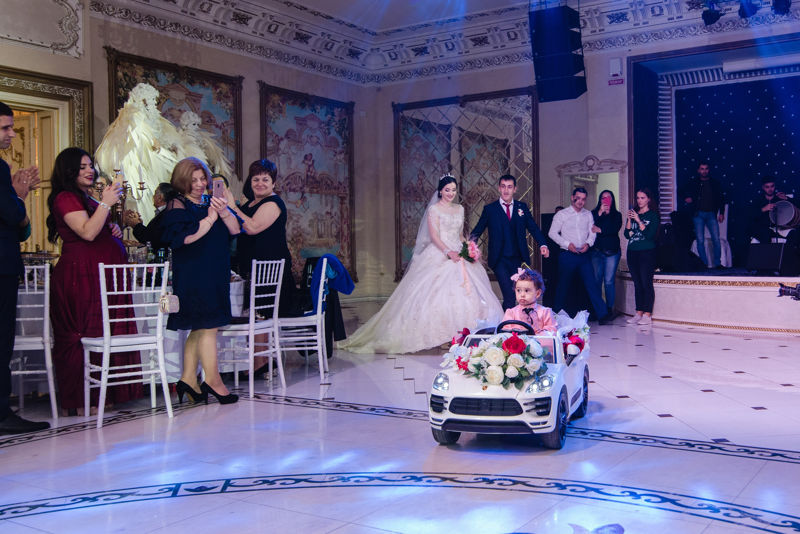 Армянские свадьбы. Свадебный фотограф Ереван Армения. Свадебные фотографы в Грузии, Армении. Макс Коваленко и Лара Татосян. Свадебный видеограф