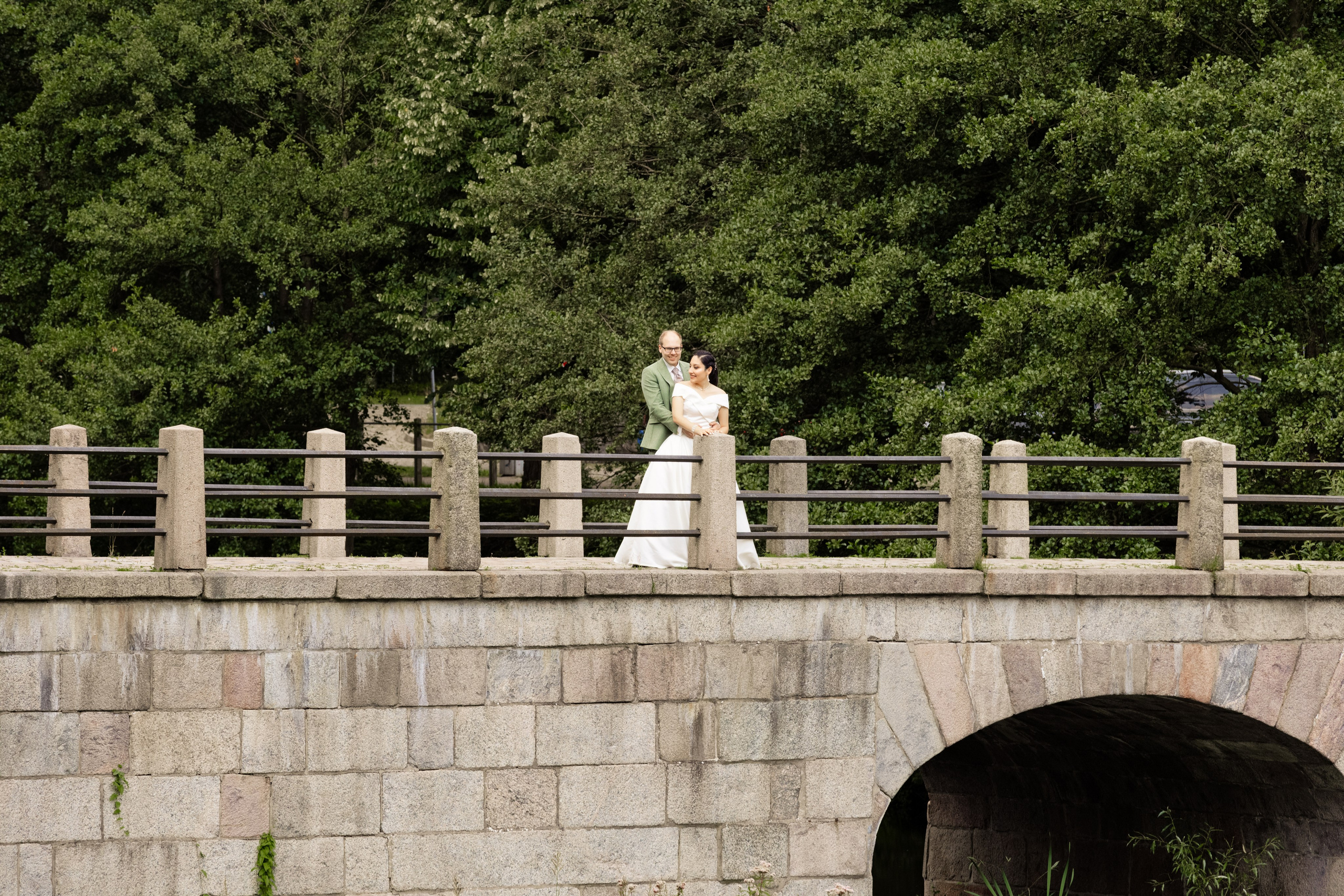 Hochzeitsfotografie im Schloss Ahrensburg | Zeitlose Eleganz in Schleswig-Holsteins Gärten. Hochzeitsfotograf und Hochzeitsvideograf aus Hamburg | Roka21Film