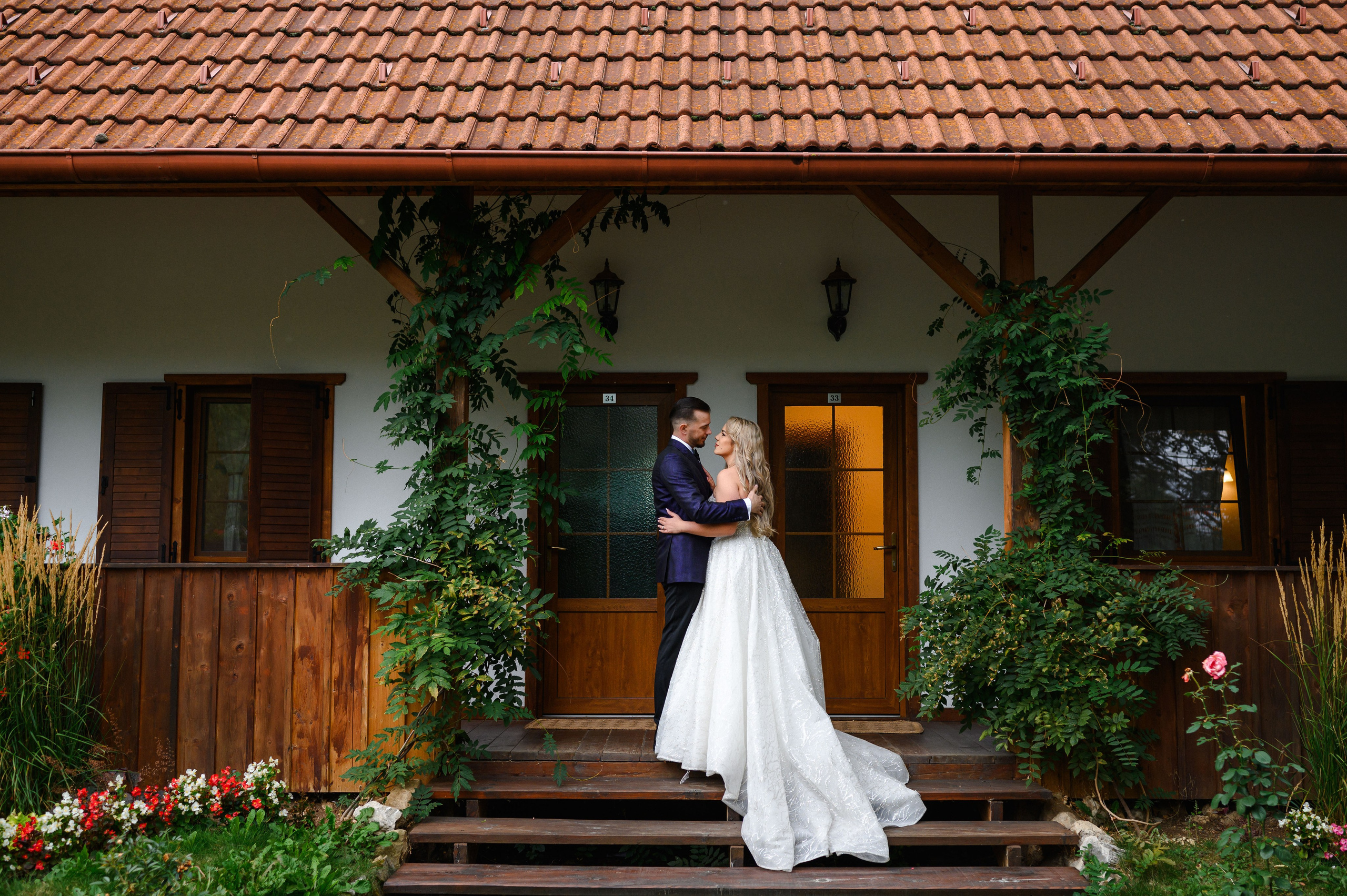 Daniel & Ioana | Trash The Dress. Erik Bagy | Fotograf de Nuntă
