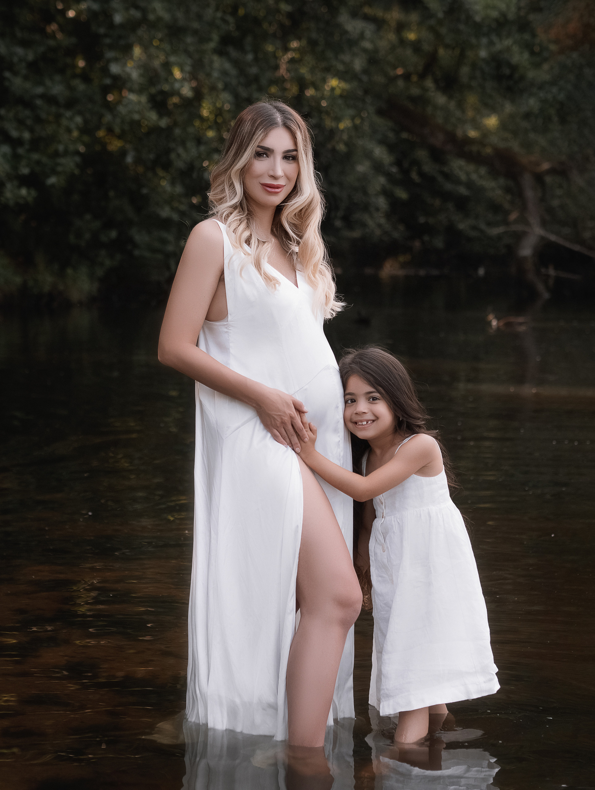 Babybauch Outdoor. Nadine Brecht