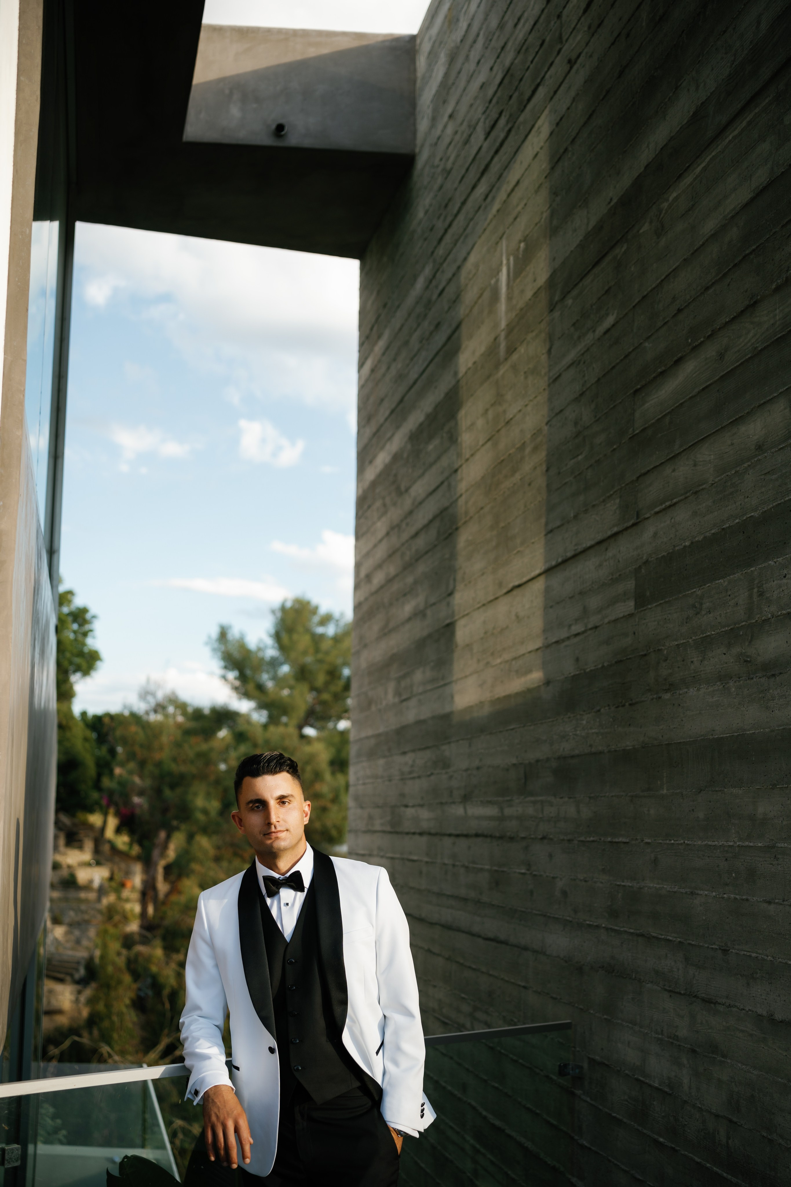 Wedding at the Hollywood Sign Venue, Los Angeles, California. Wedding Photography & Videography Team in California, Los Angeles, San Francisco, San Diego and Travel