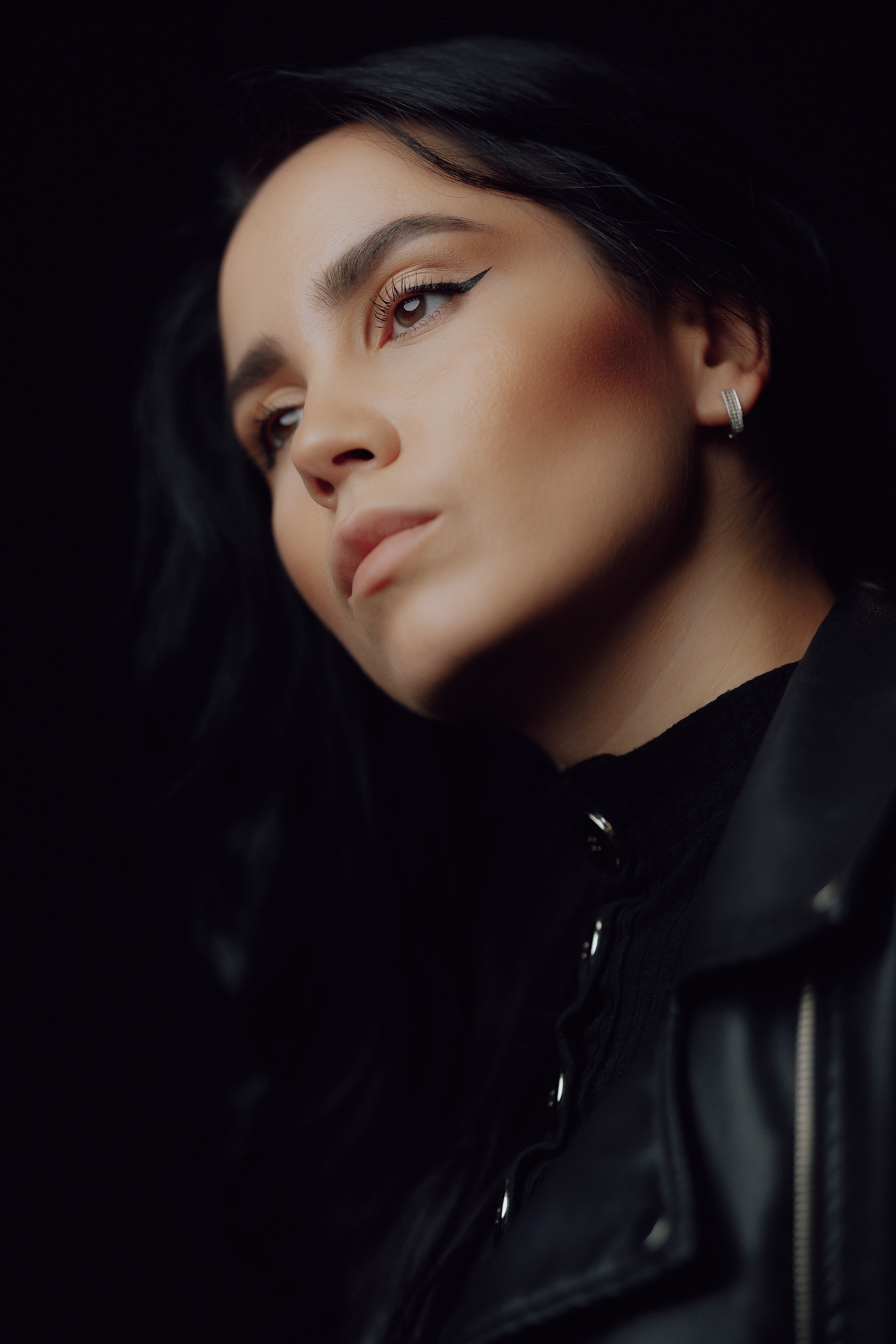 Black. Duca Mihai-Fotograf