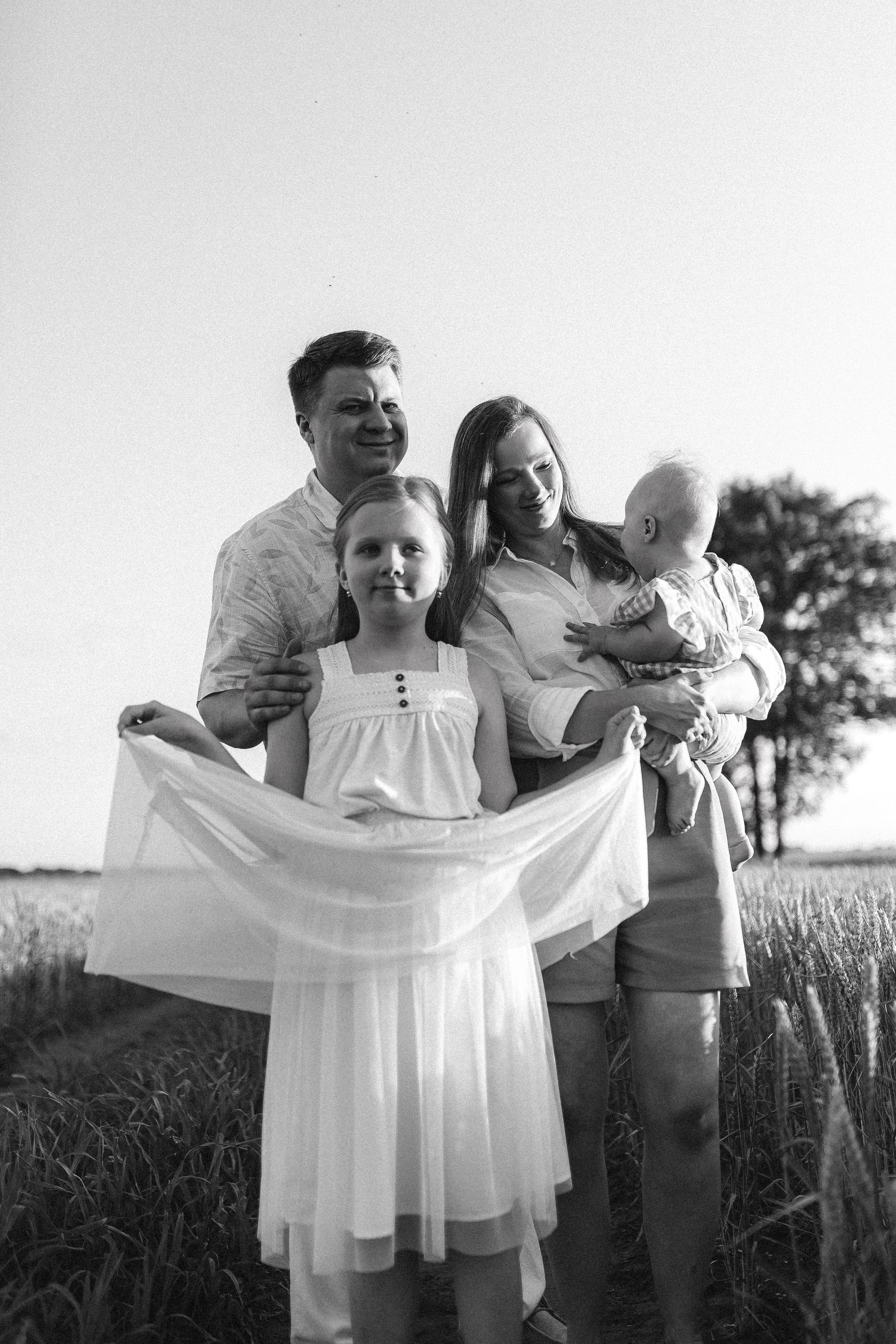 Соломійка Ліза Павлик Василиса Дмитро. Сімейний фотограф Світлана Садовнікова