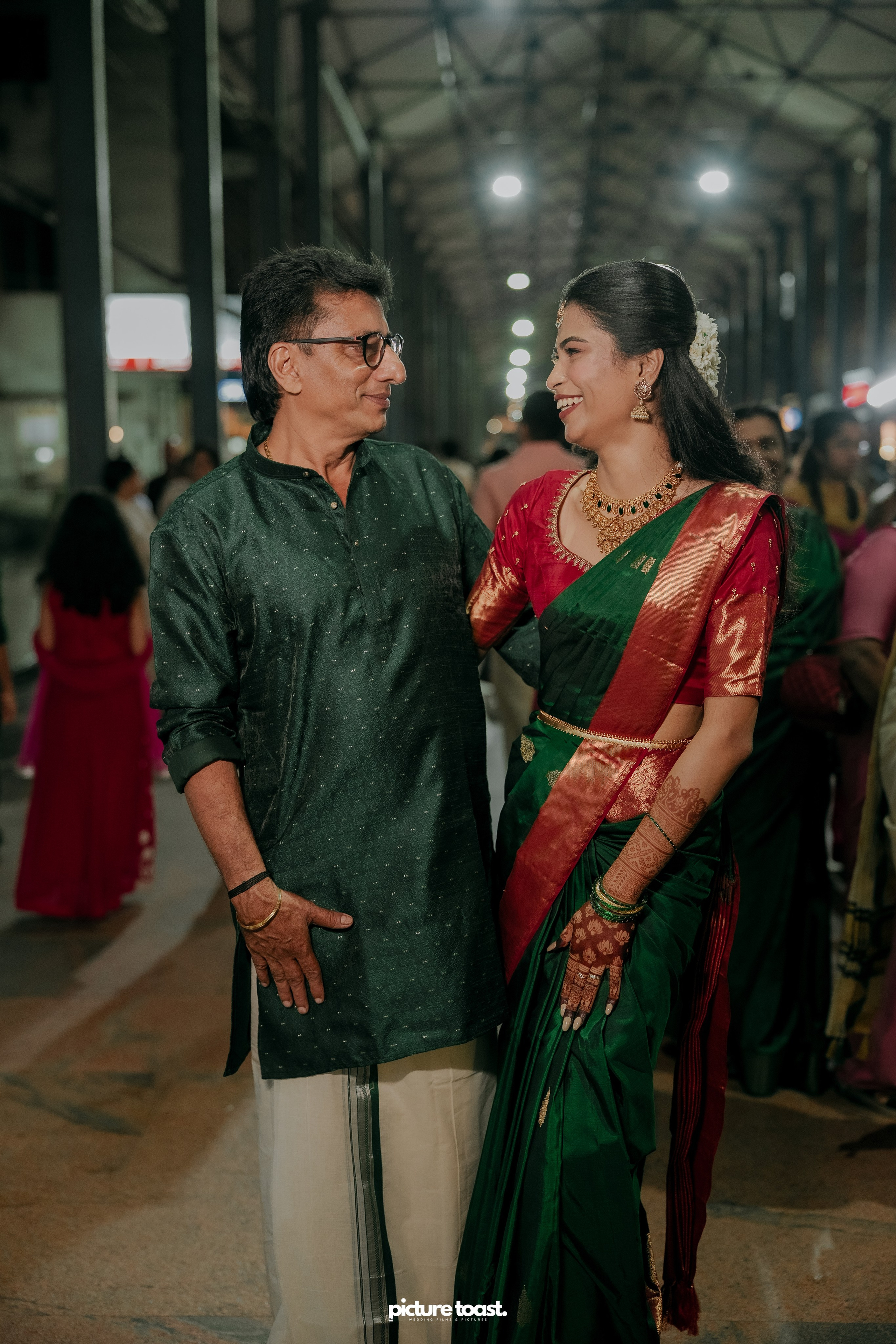 Guruvayur Wedding Ft. Athira & Abilash. Fine art Wedding Photographers in India & Canada