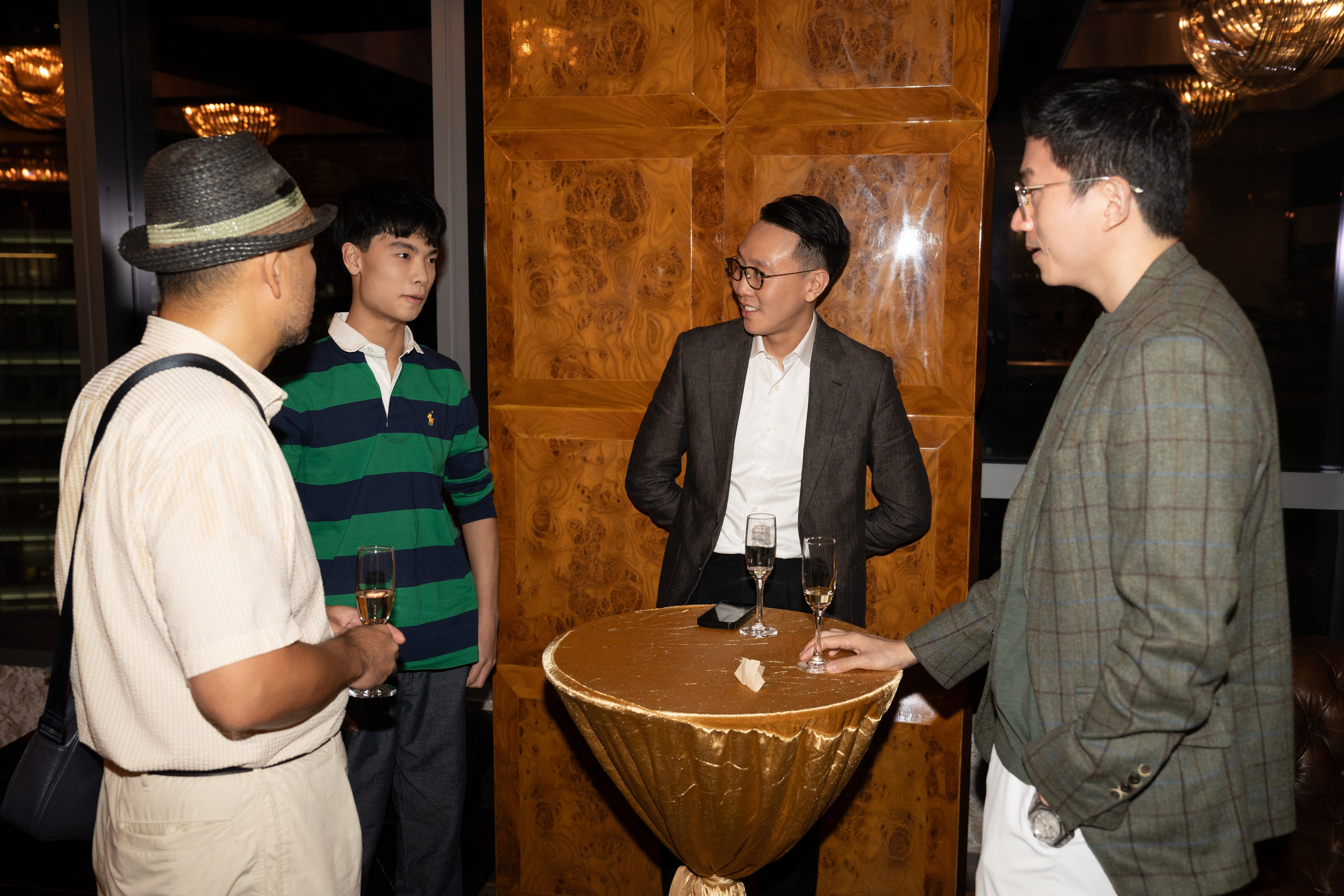 ETRA JEWELLERY. ФОТОГРАФ В ГОНКОНГЕ (СВАДЬБЫ, FASHION, СЕМЕЙНЫЕ, МЕРОПРИЯТИЯ, ФОТОПРОГУЛКИ)