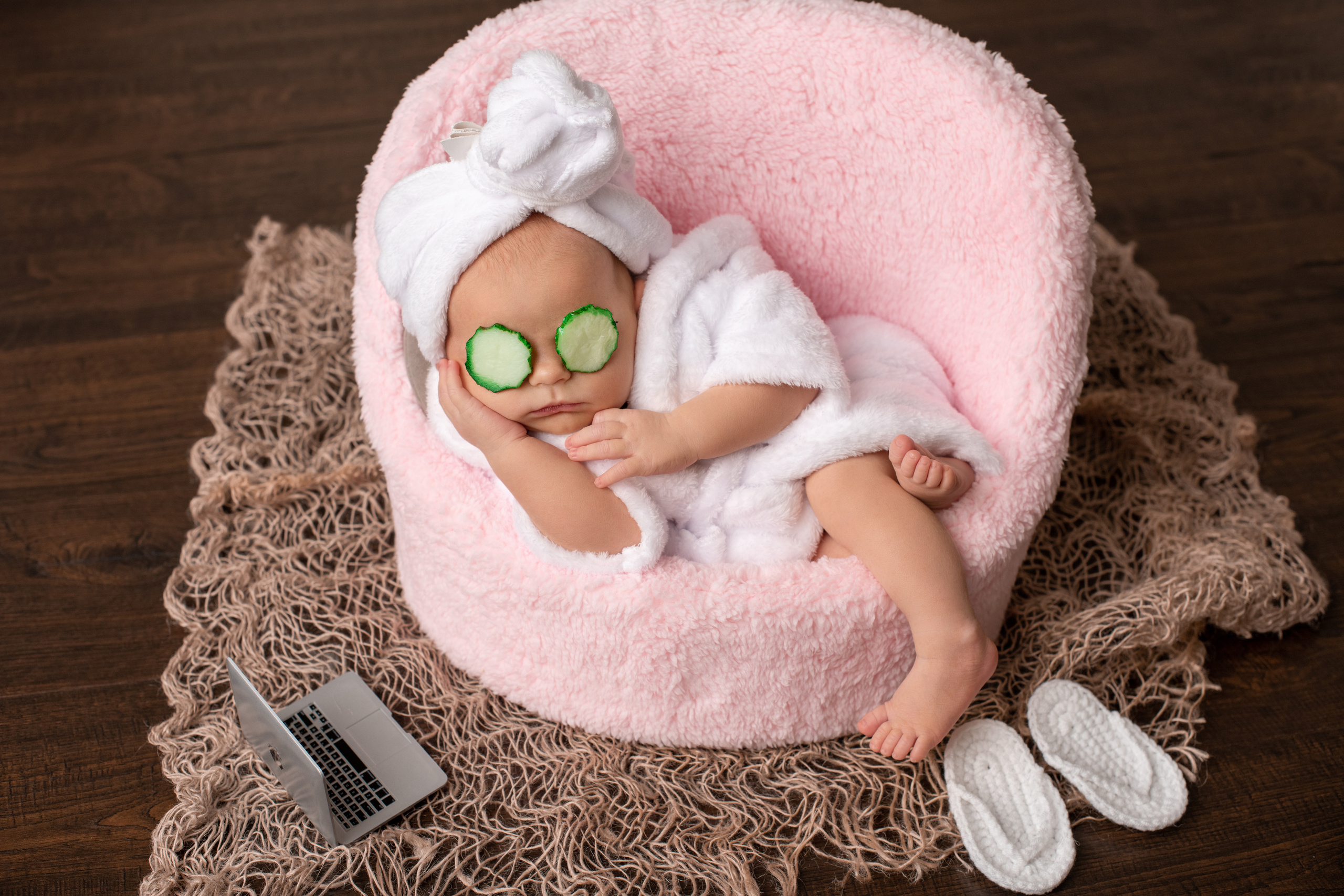 Newborn. Newborn photographer Sacramento