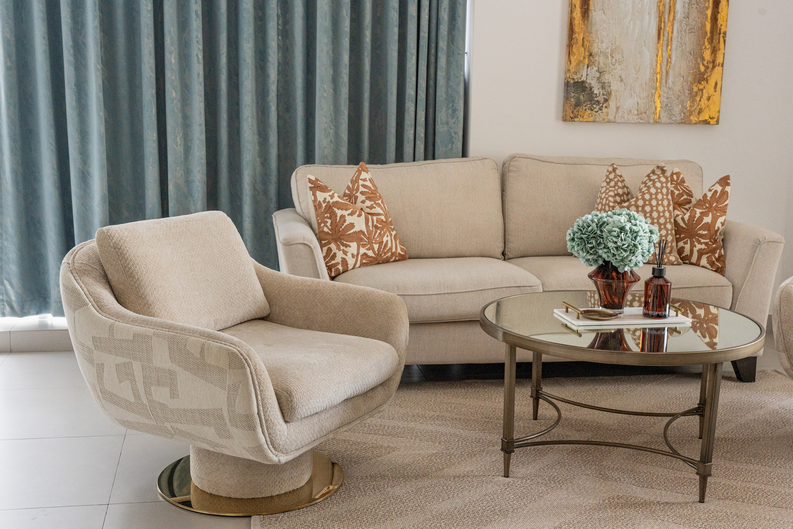 INTERIOR. Photo and video production. Editing & retouching services. Training