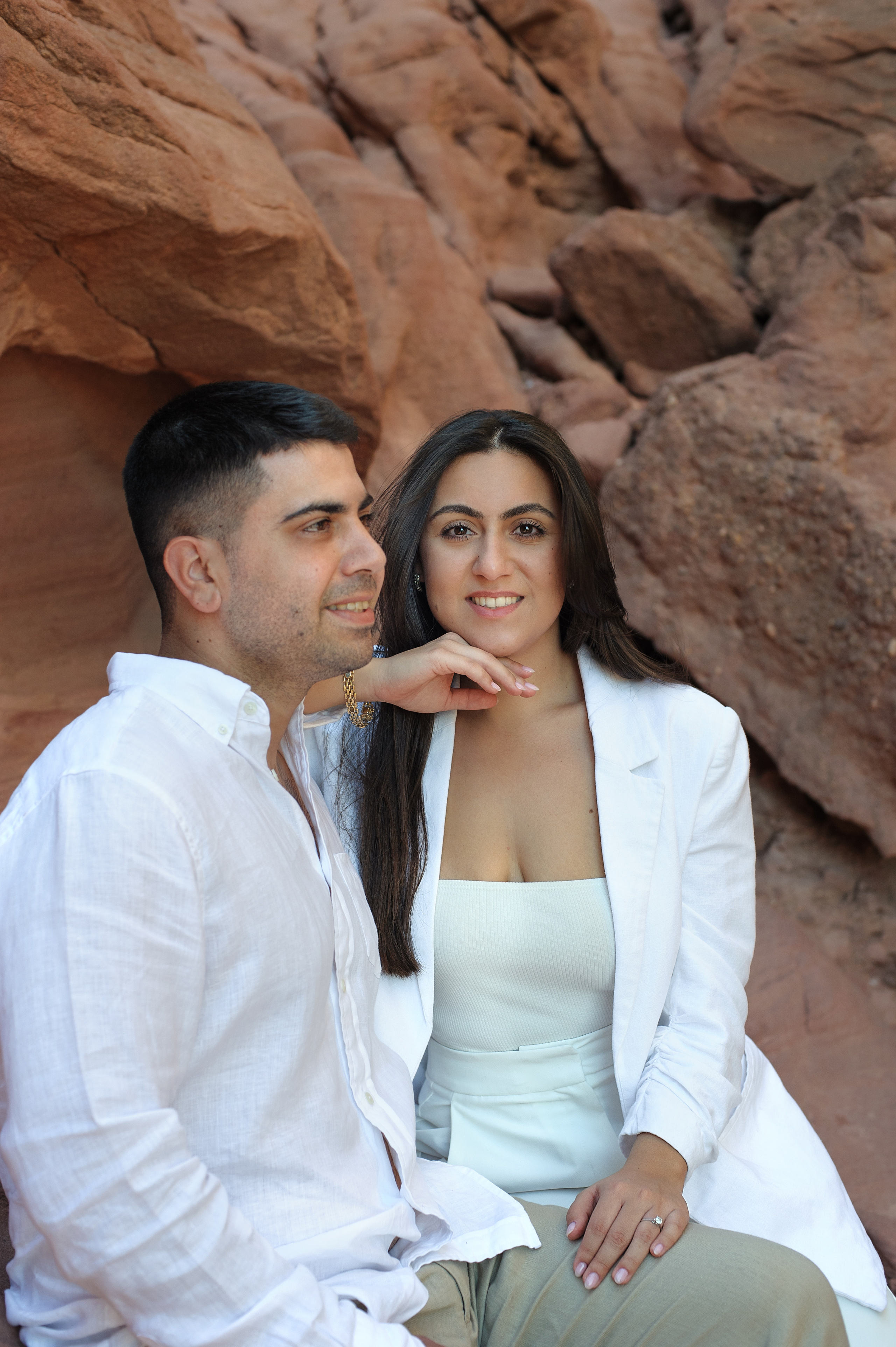 Save the Date for Jess & Gelad in a Timna Canyon. Family children pregnancy love stories photographer in Eilat Israel Olga Amchislavsky