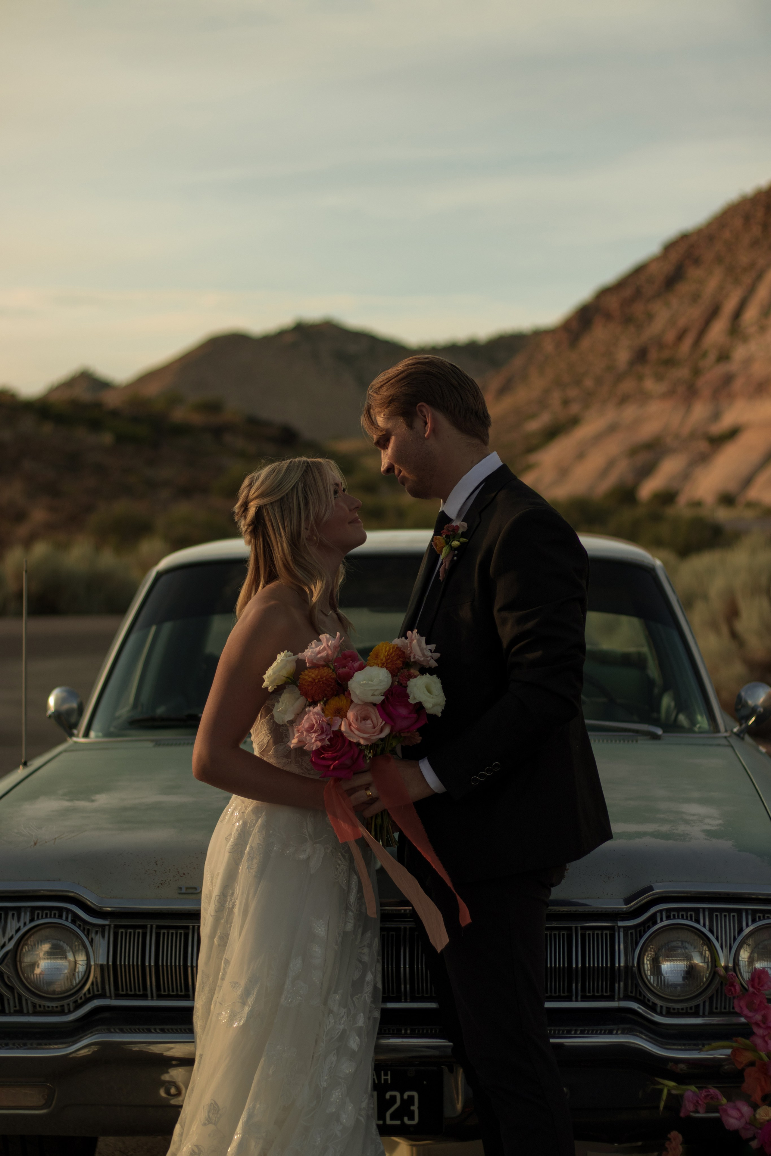 Wedding photoshoot in Southern Utah. Portrait and couples photographer in Florida, Valeriia Honcharova