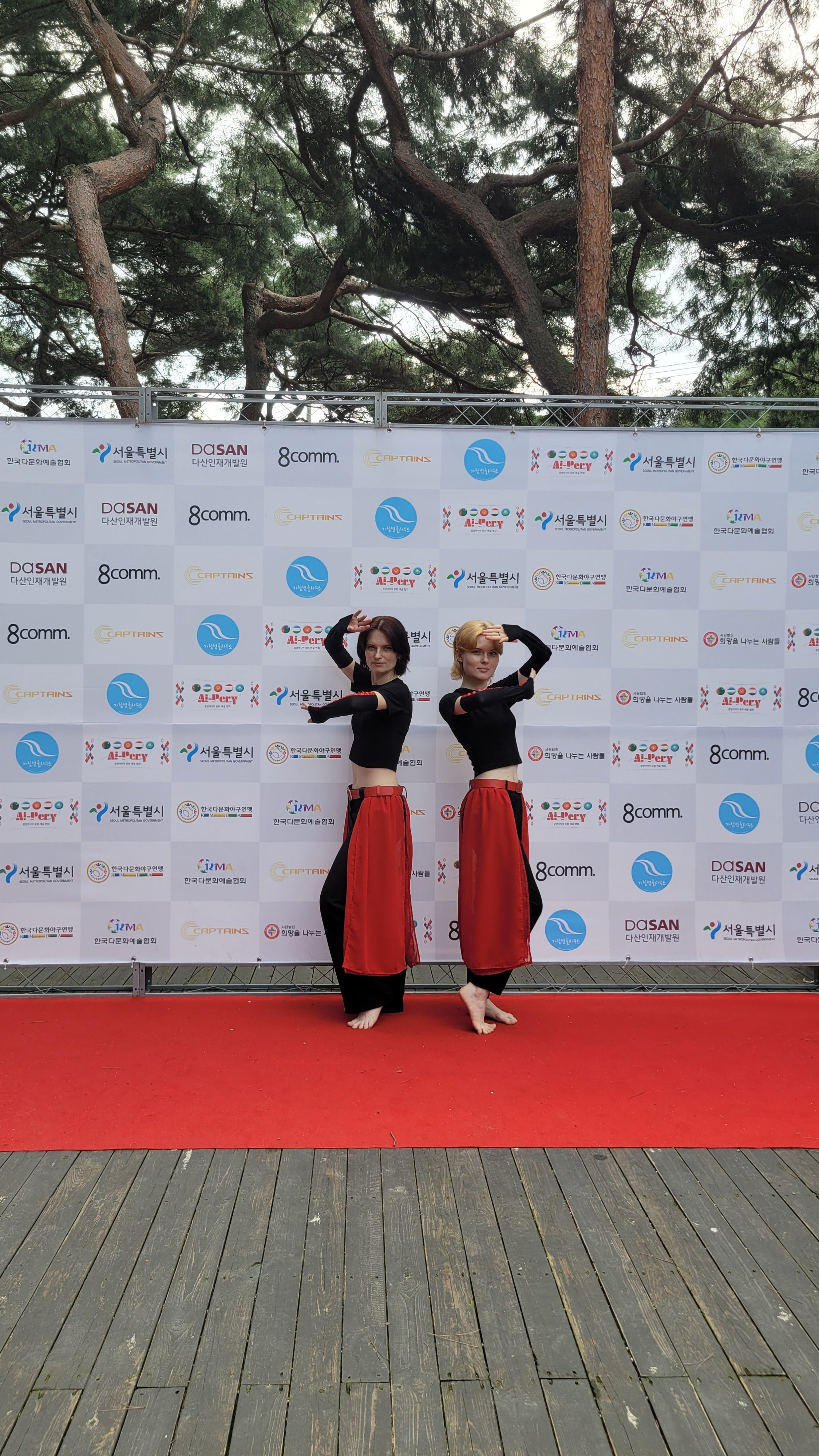 KMA 한국다문화에술회 2024 제2회 국제상호 문화교류 대축던 — “VG&7” dance duet — stage performance, got 장려상. Photographer in Seoul Dobrokvashina Natalya