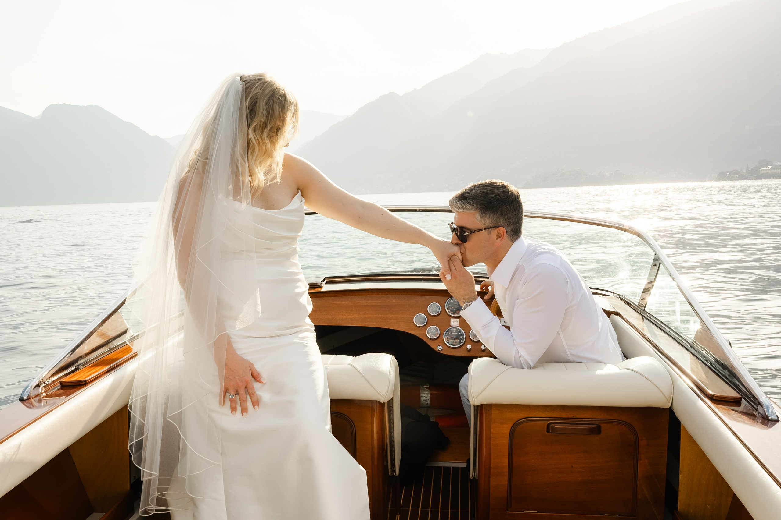 ASHLEY AND RENZO _LAKE COMO. PHOTOGRAPHER IN ITALY