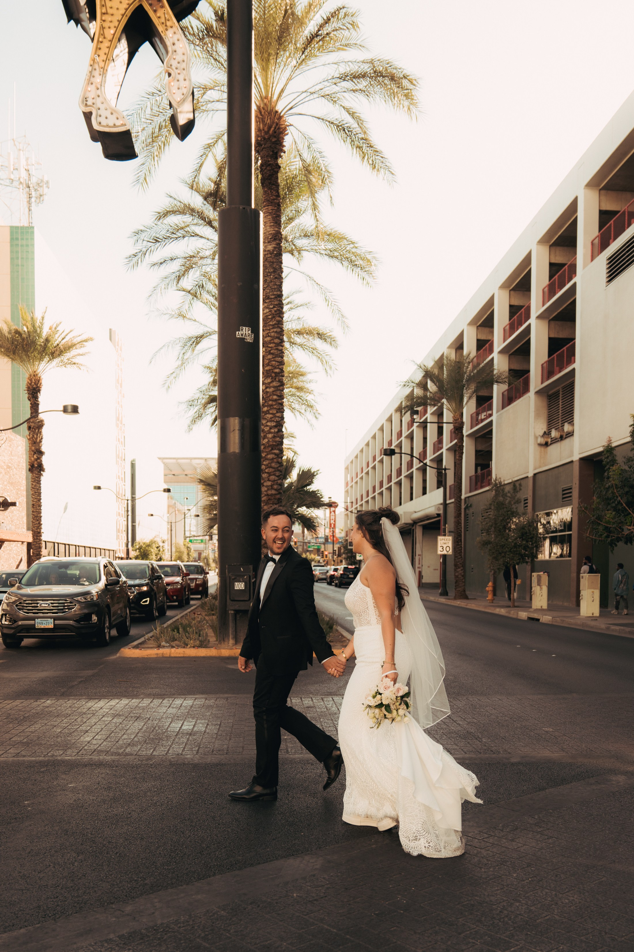 Georgia&Kyran. Wedding & elopement photographer Viktoriya Kravtsov. Las Vegas