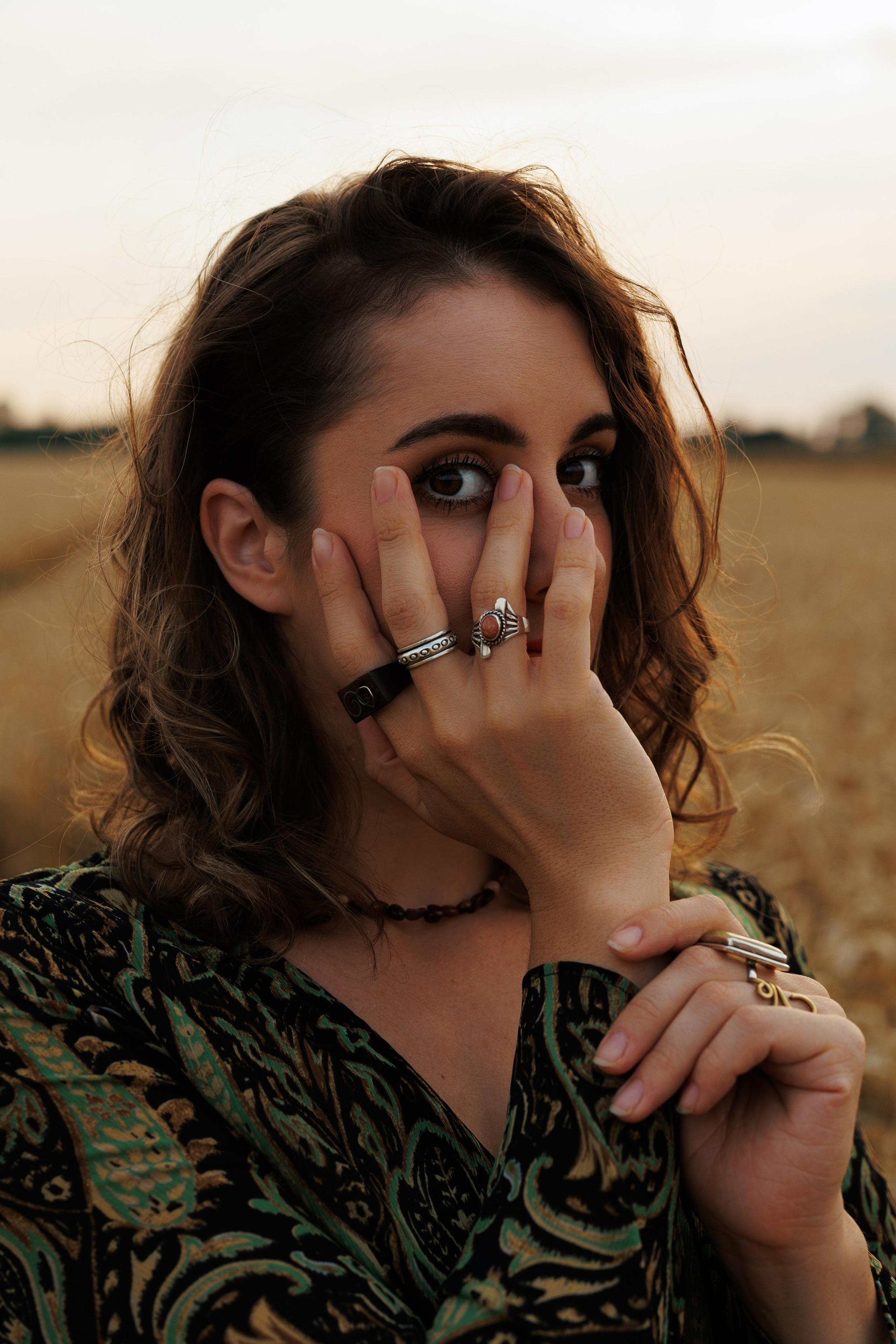 Outdoor Portrait in the Field. Woman with book. Soft&Aesthetic Photography by Kristina Kozheltsova. Kristina Kozheltsova- Soulful Portrait&Lifestyle&Love Story Photographer in Leipzig, Germany