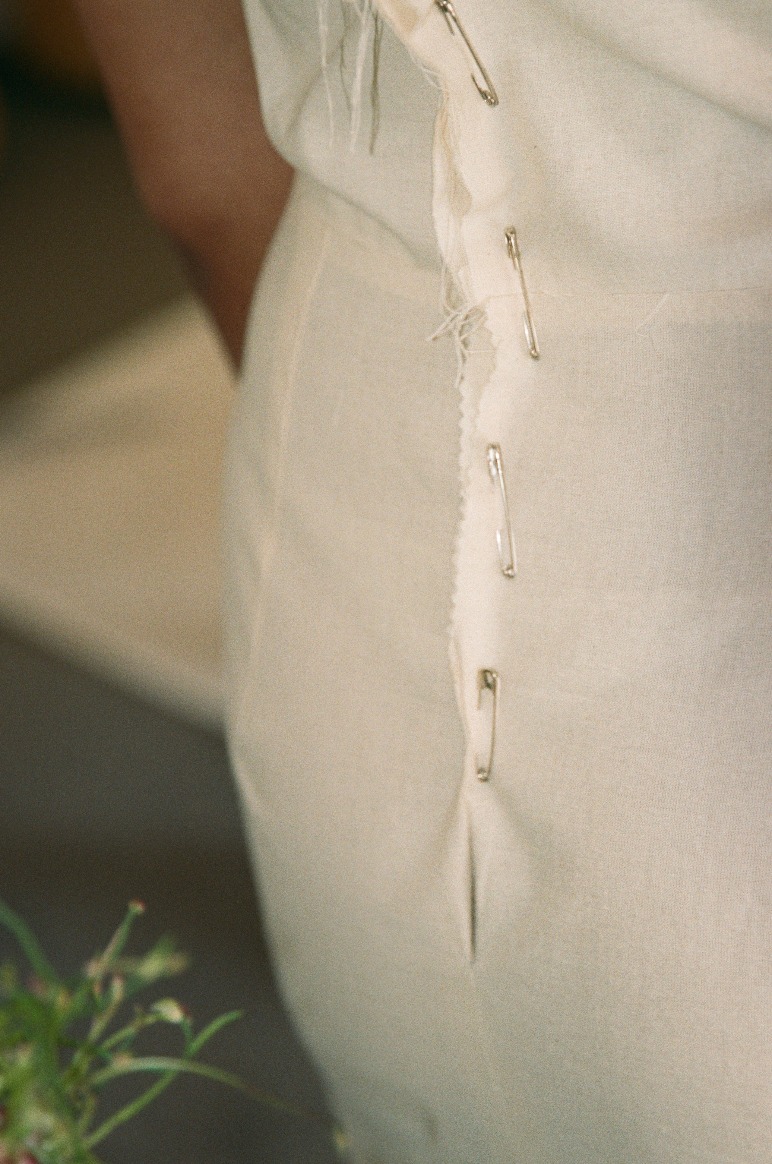 Rolling In Roses ||| 35 mm. Timeless Wedding & Events Photography. Based in London, working across Europe