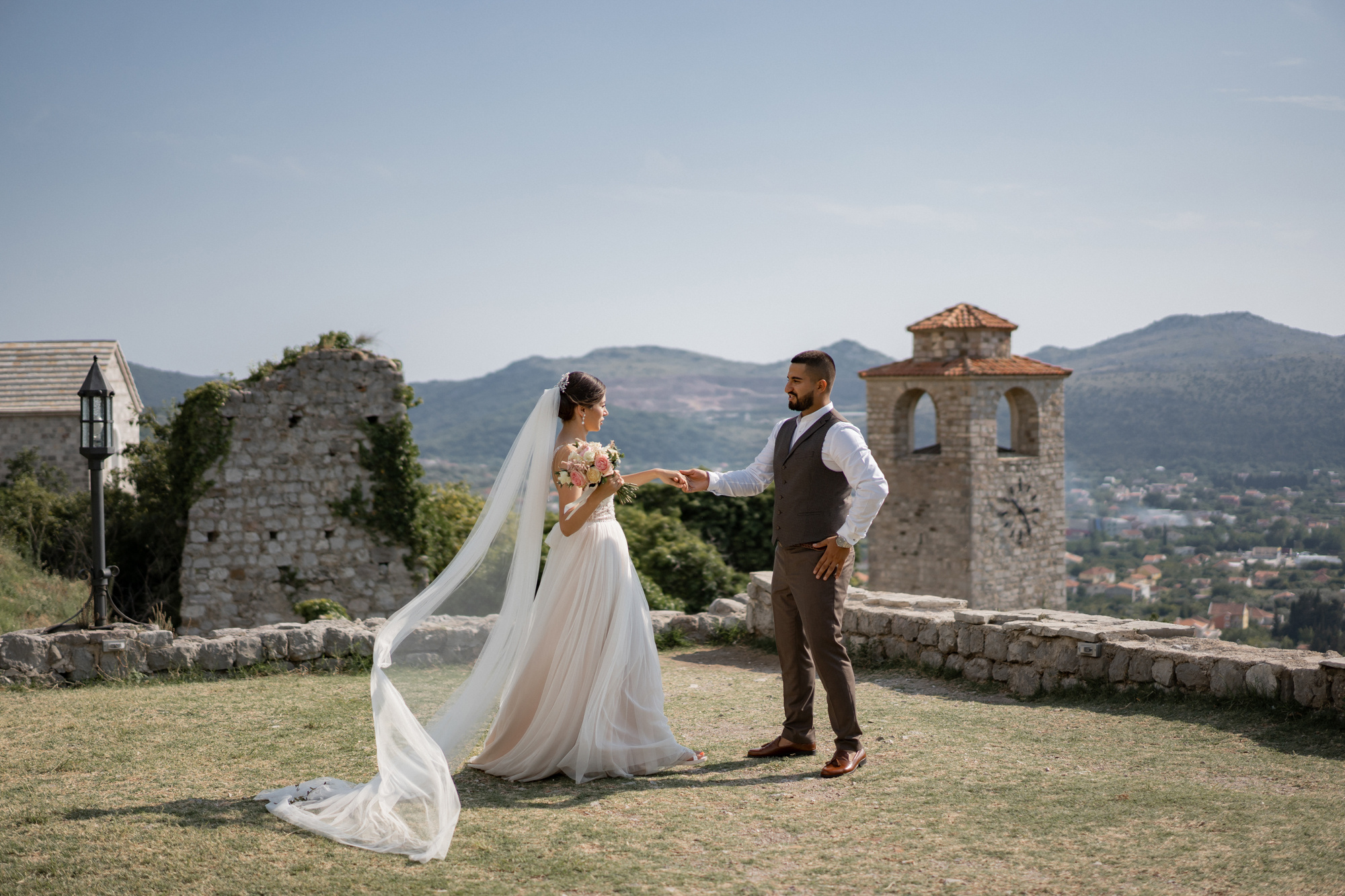 Vjenčanje u crkvi u Crnoj Gori | Virab i Lili