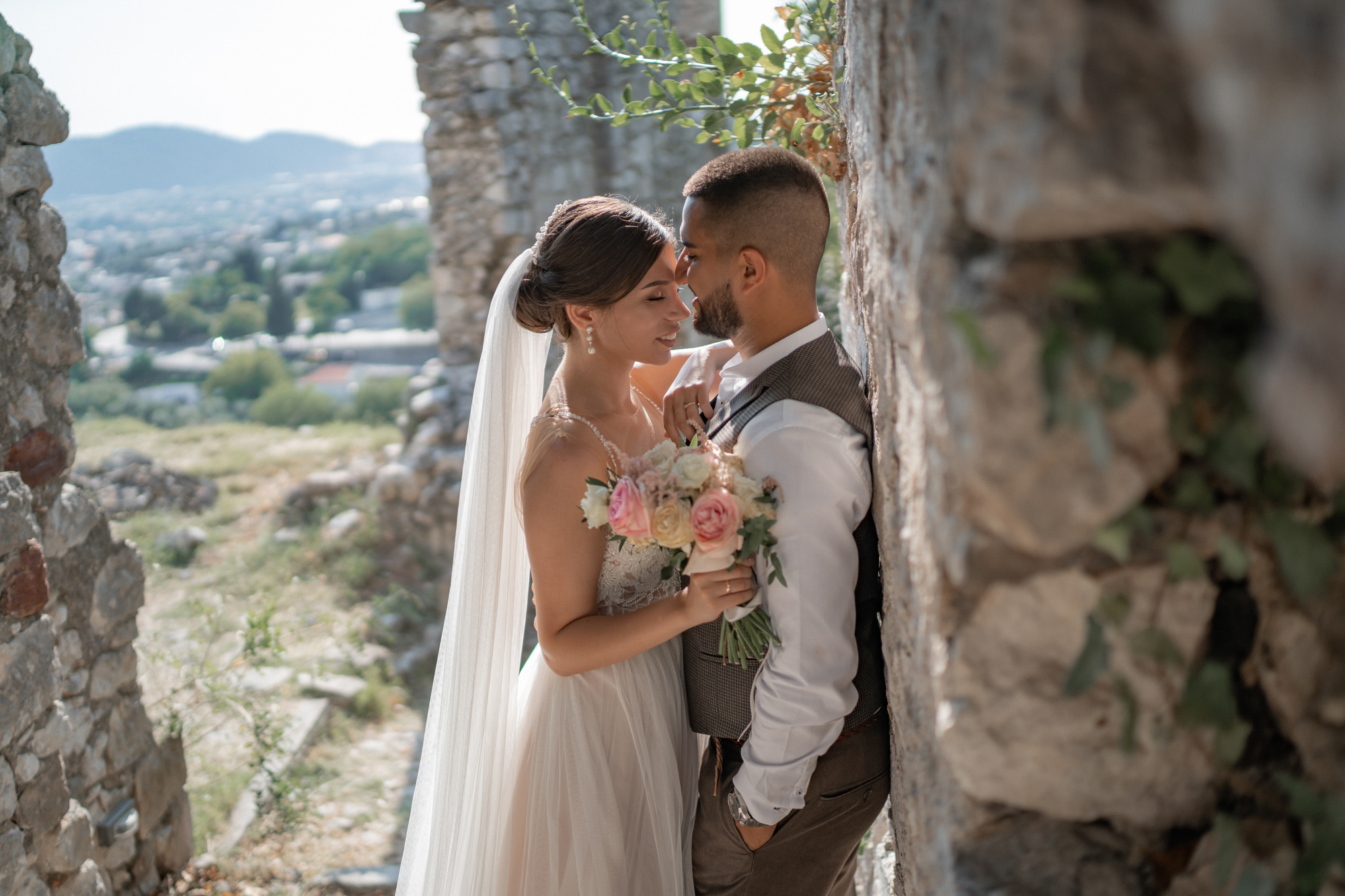 Vjenčanje u crkvi u Crnoj Gori | Virab i Lili