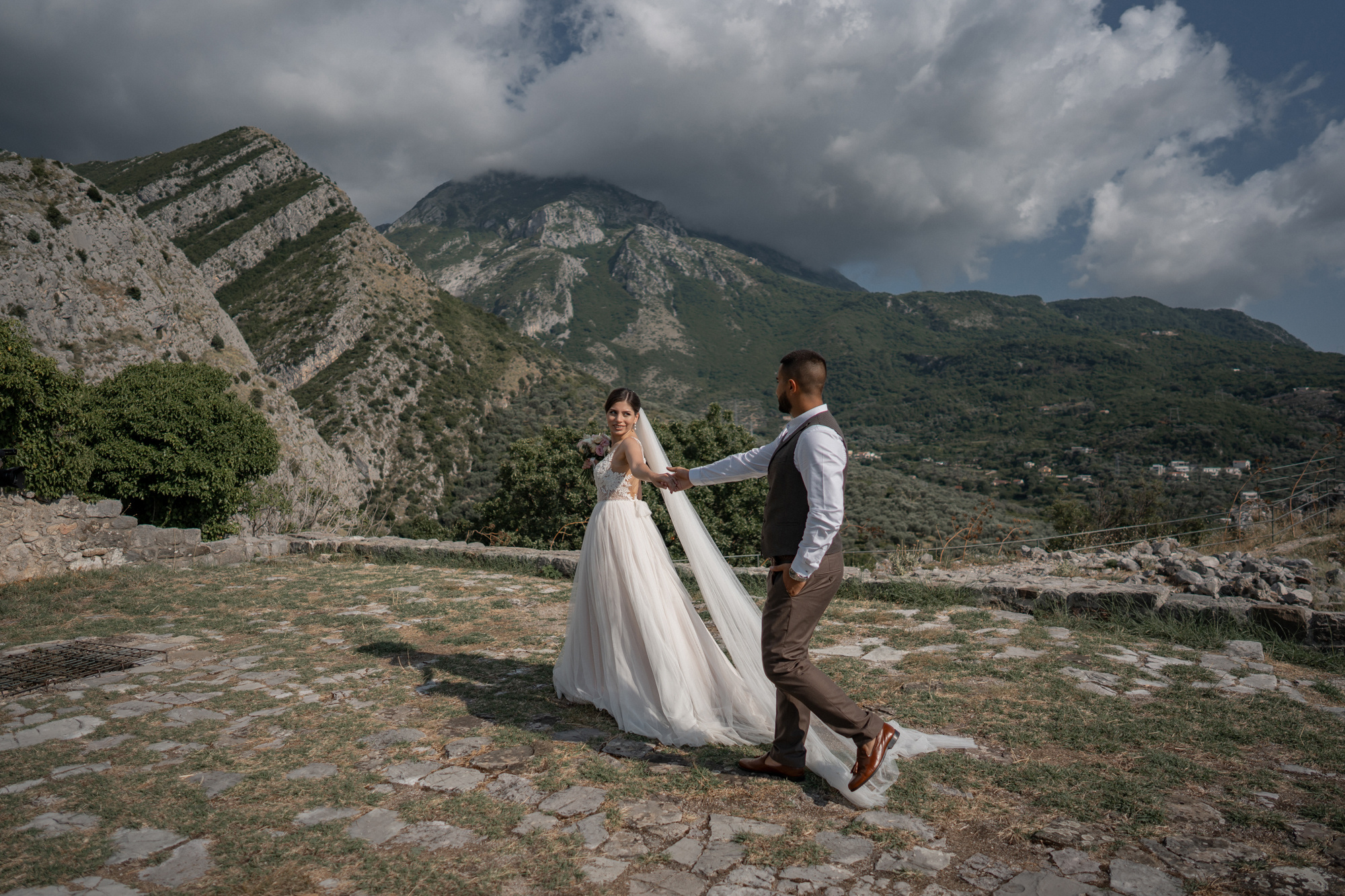 Vjenčanje u crkvi u Crnoj Gori | Virab i Lili