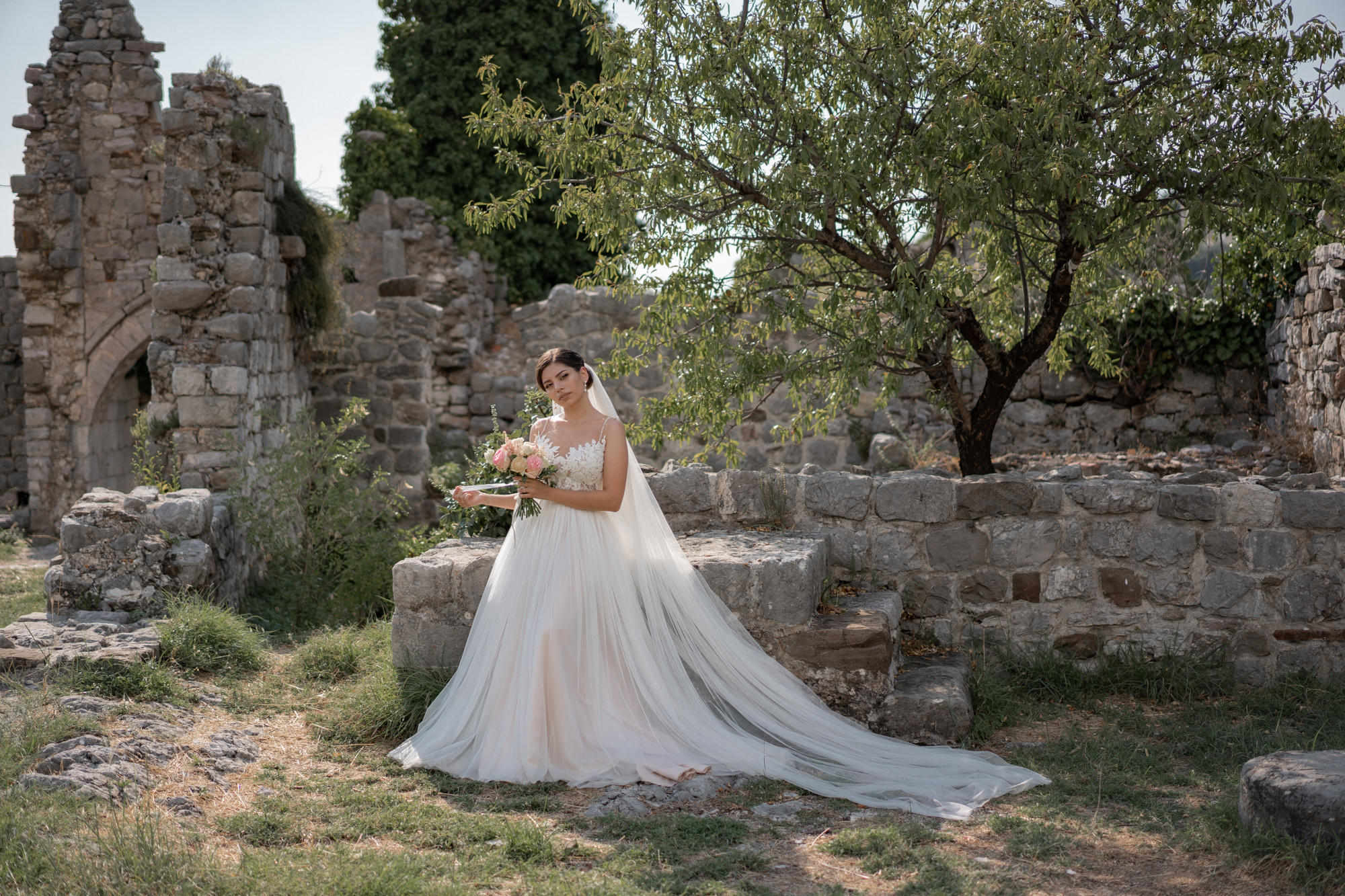 Vjenčanje u crkvi u Crnoj Gori | Virab i Lili