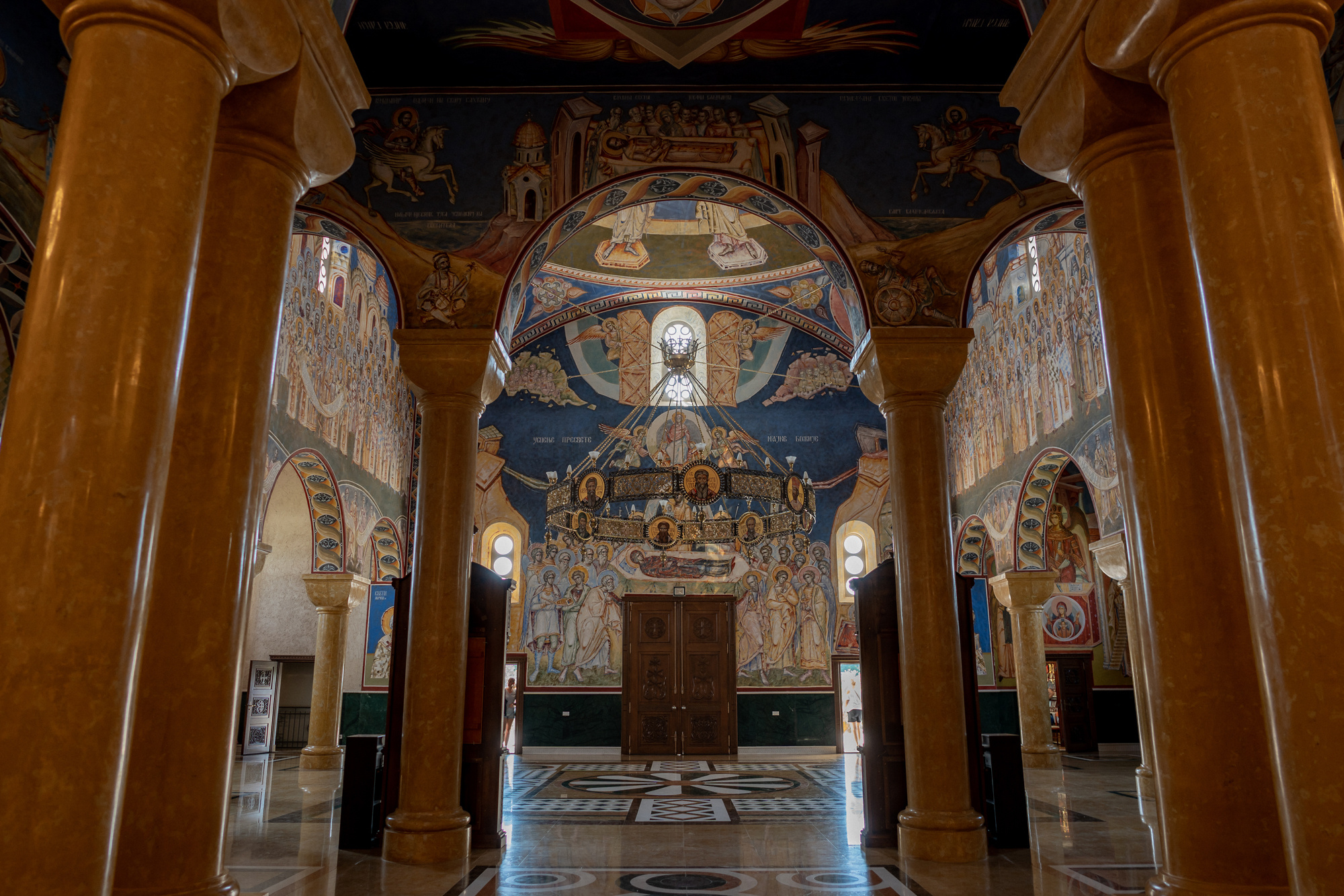 Vjenčanje u crkvi u Crnoj Gori | Virab i Lili