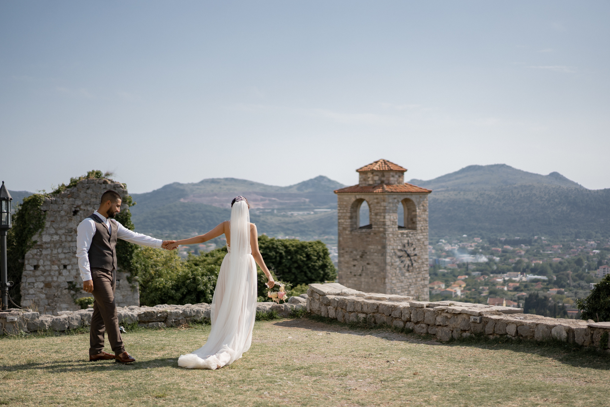 Vjenčanje u crkvi u Crnoj Gori | Virab i Lili