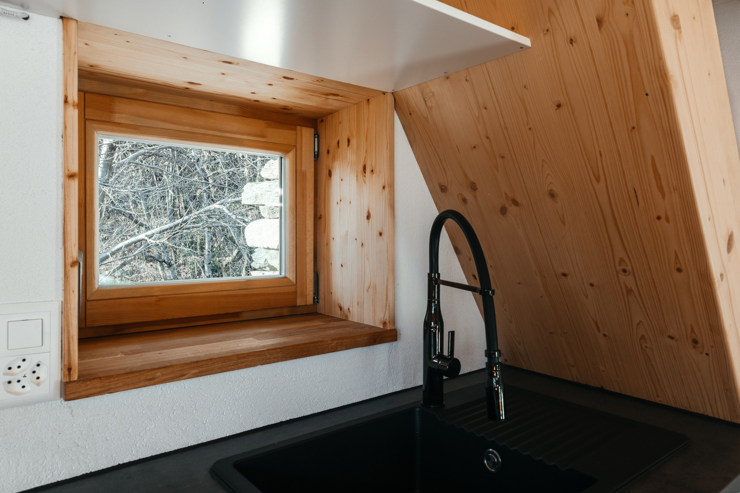 Rustico, VAL RESA, TICINO. Hallo! Ich bin Elena und arbeite als Immobilienfotografin