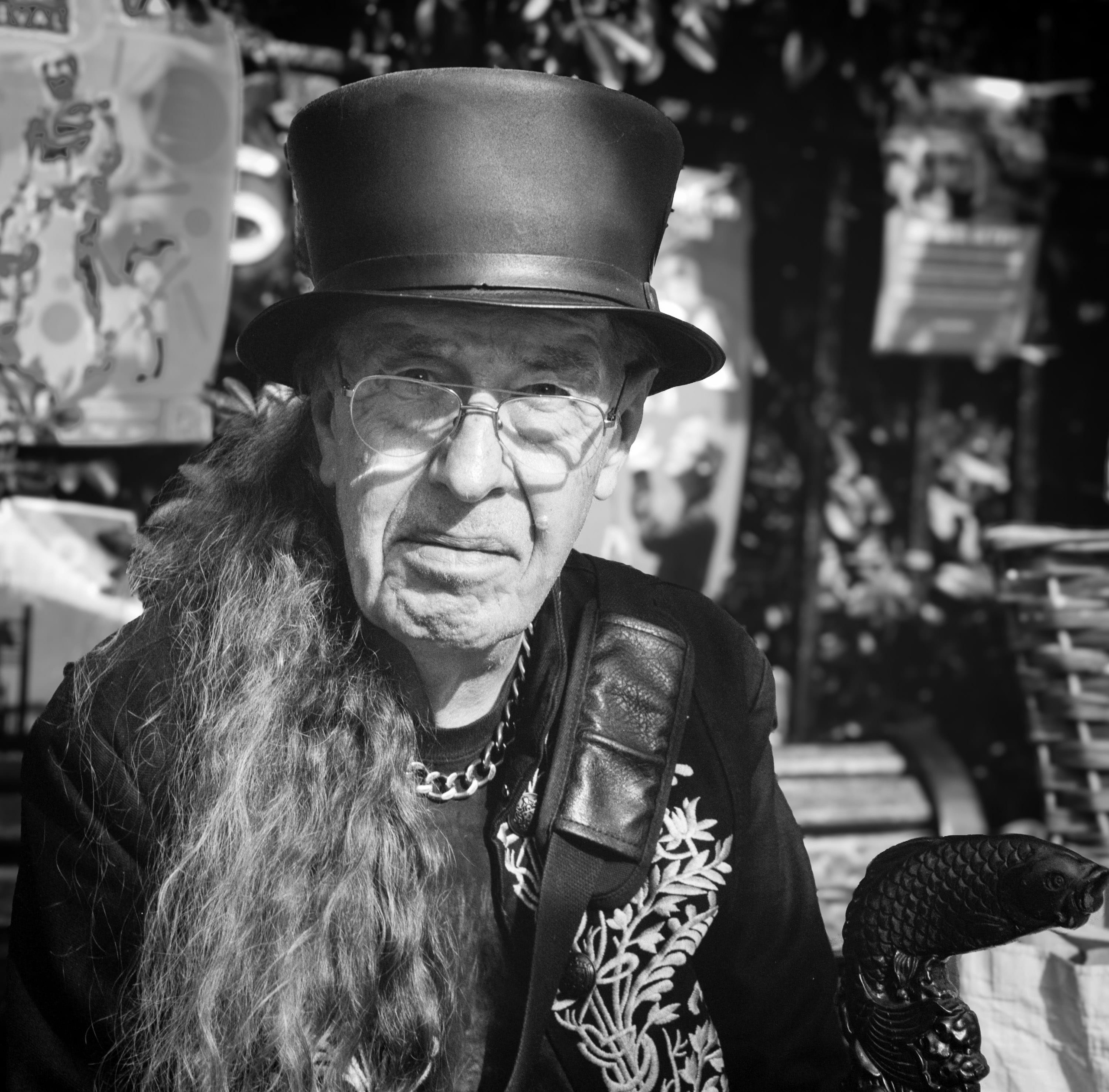 Street Photography with a Yashica Mat 124G in Cambridge. Hedley Wright Photography | East Anglia Sport, Street, Wildlife, Landscape & Astrophotography