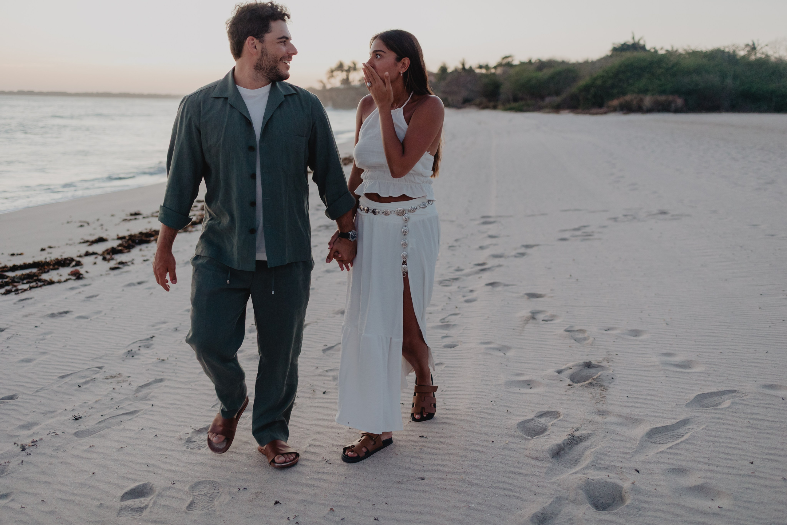Punta Mita Engagement Session: Love Framed by the Pacific