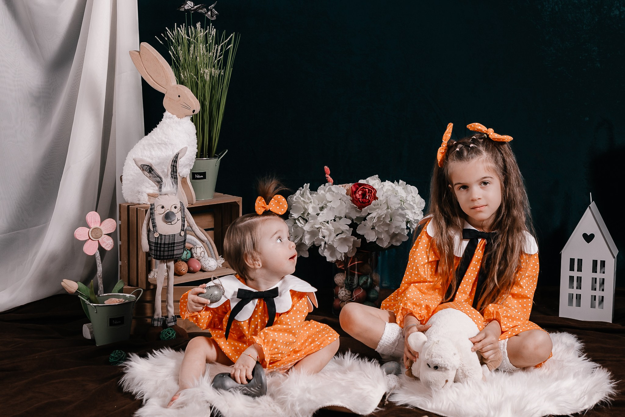 Frumuseți. FotoACTIV.ro - Imaginea ta contează