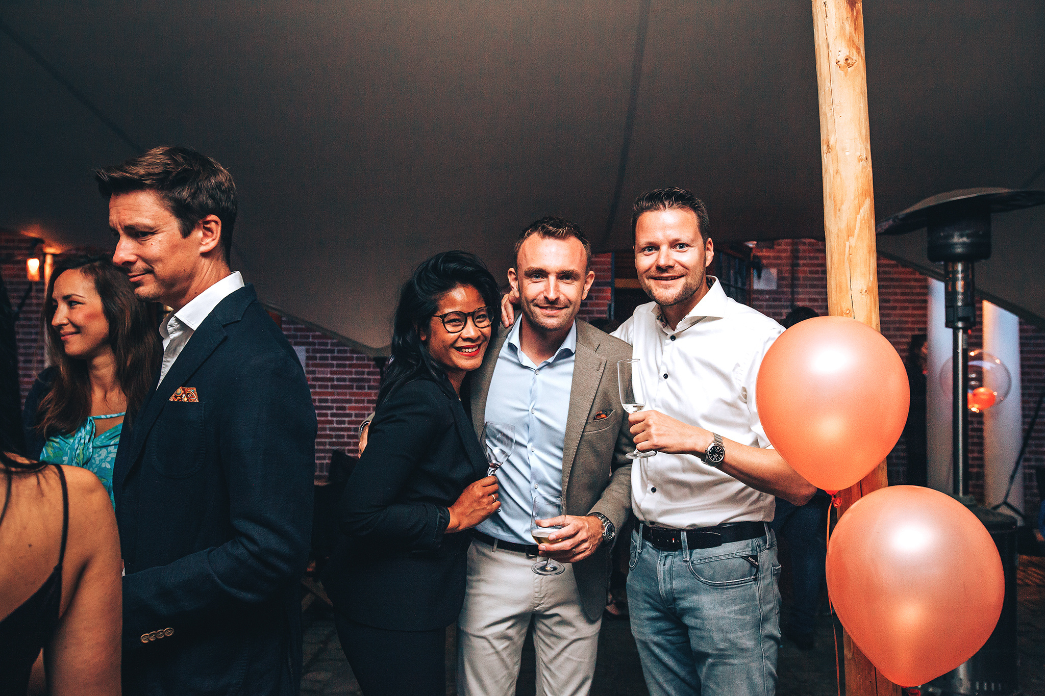 Carol & Theo. Amina Gunenc - bruiloft- en familie fotograaf in Nederland