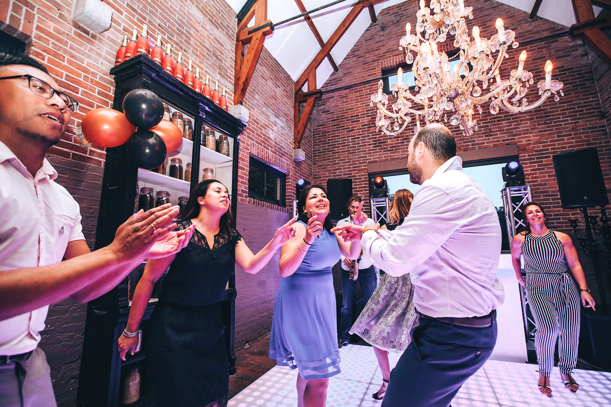 Carol & Theo. Amina Gunenc - bruiloft- en familie fotograaf in Nederland