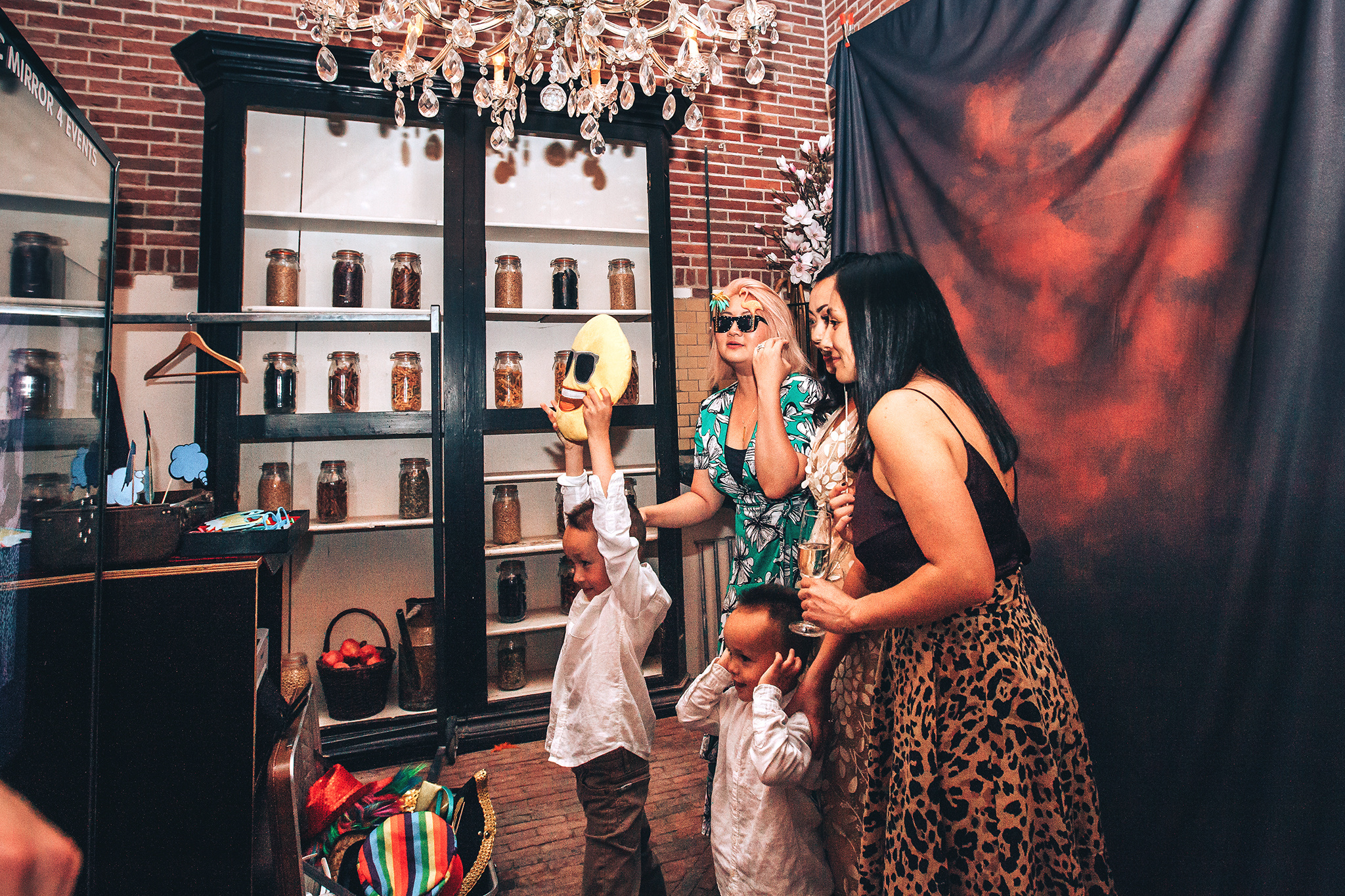 Carol & Theo. Amina Gunenc - bruiloft- en familie fotograaf in Nederland