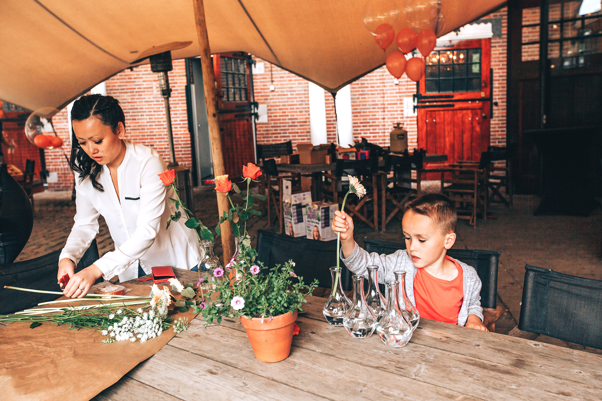 Carol & Theo. Amina Gunenc - bruiloft- en familie fotograaf in Nederland