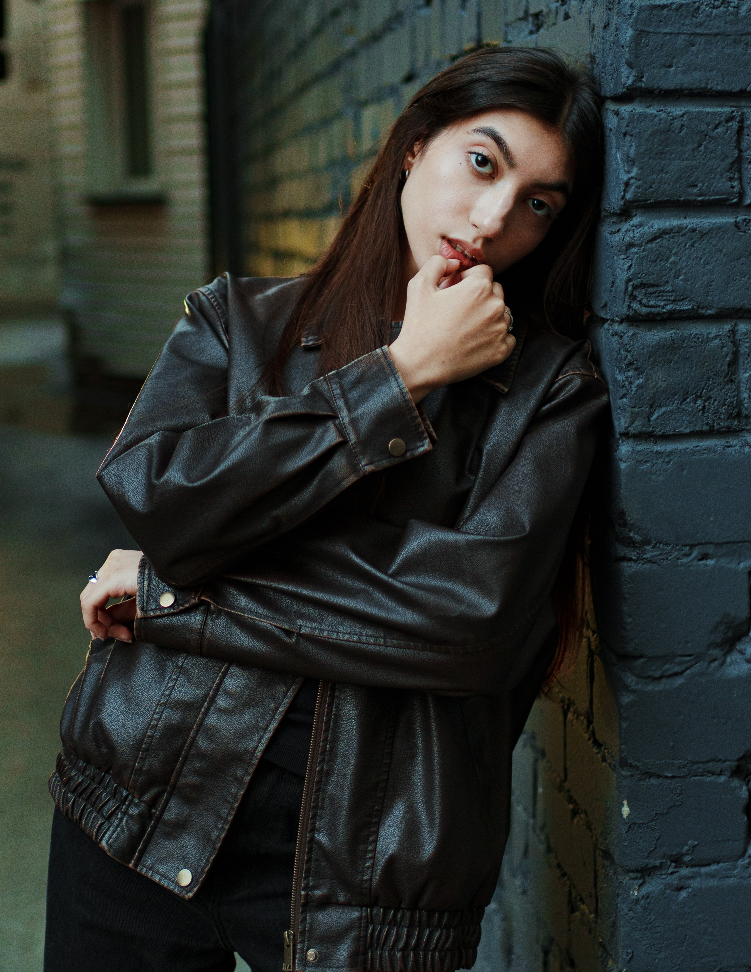 Street. Alisha Geva женский портретный фотограф в Дубае