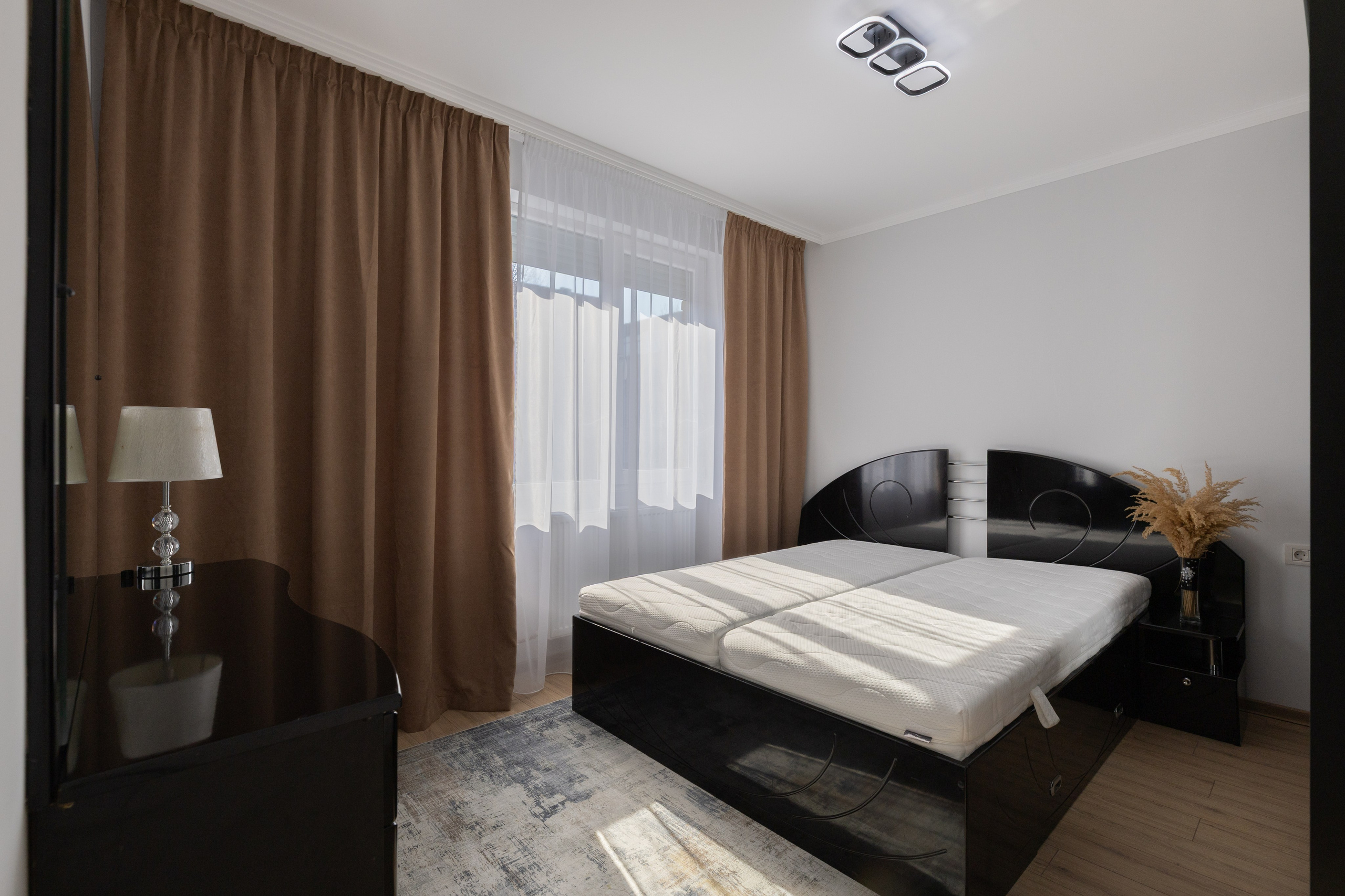 INTERIOR - REALESTATE. Samuel Ciobanu