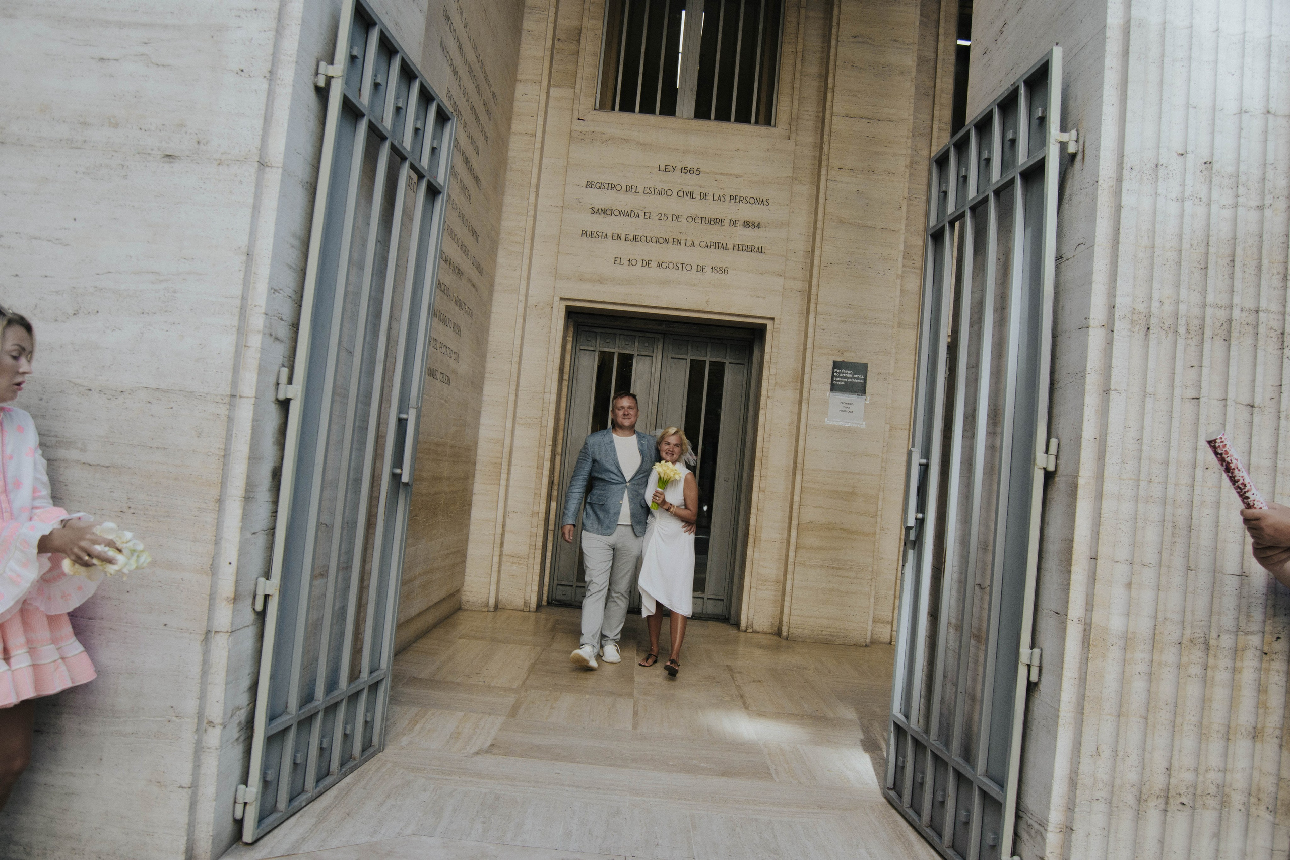 Wedding. Reportage shoots in Buenos Aires. Photographer @elmirkami in the city of Buenos Aires