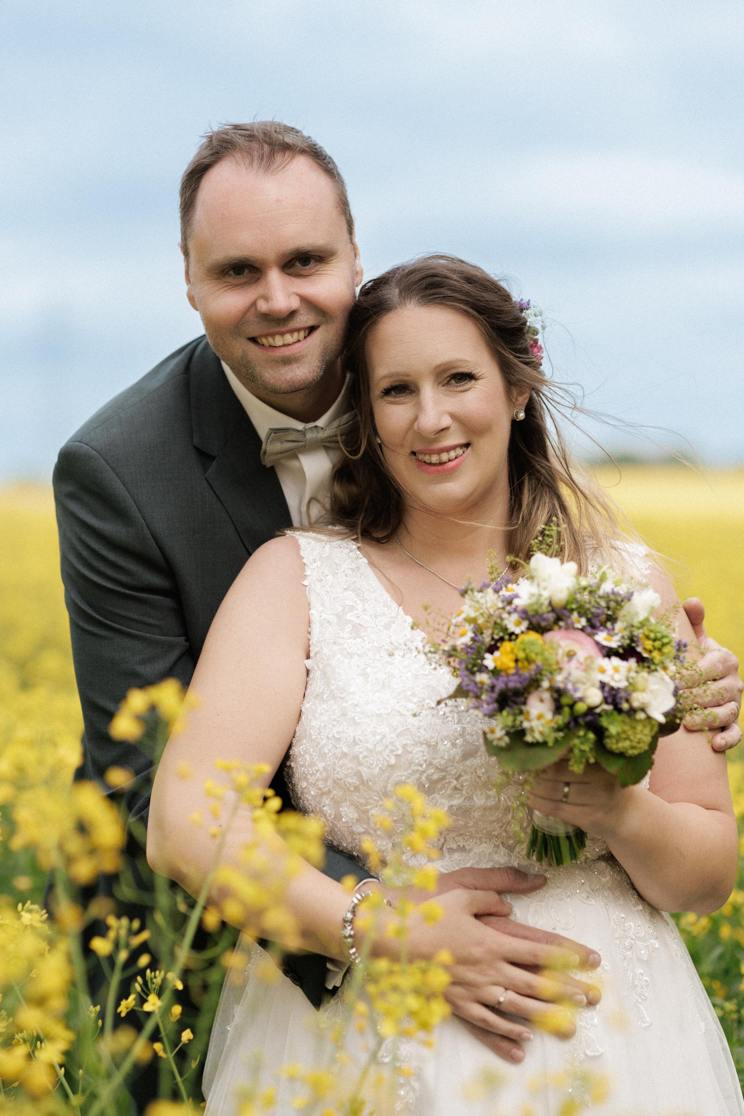 Hochzeitsfotografie an der Windmühle Eyendorf | Historische Romantik in Niedersachsen. Hochzeitsfotograf und Hochzeitsvideograf aus Hamburg | Roka21Film