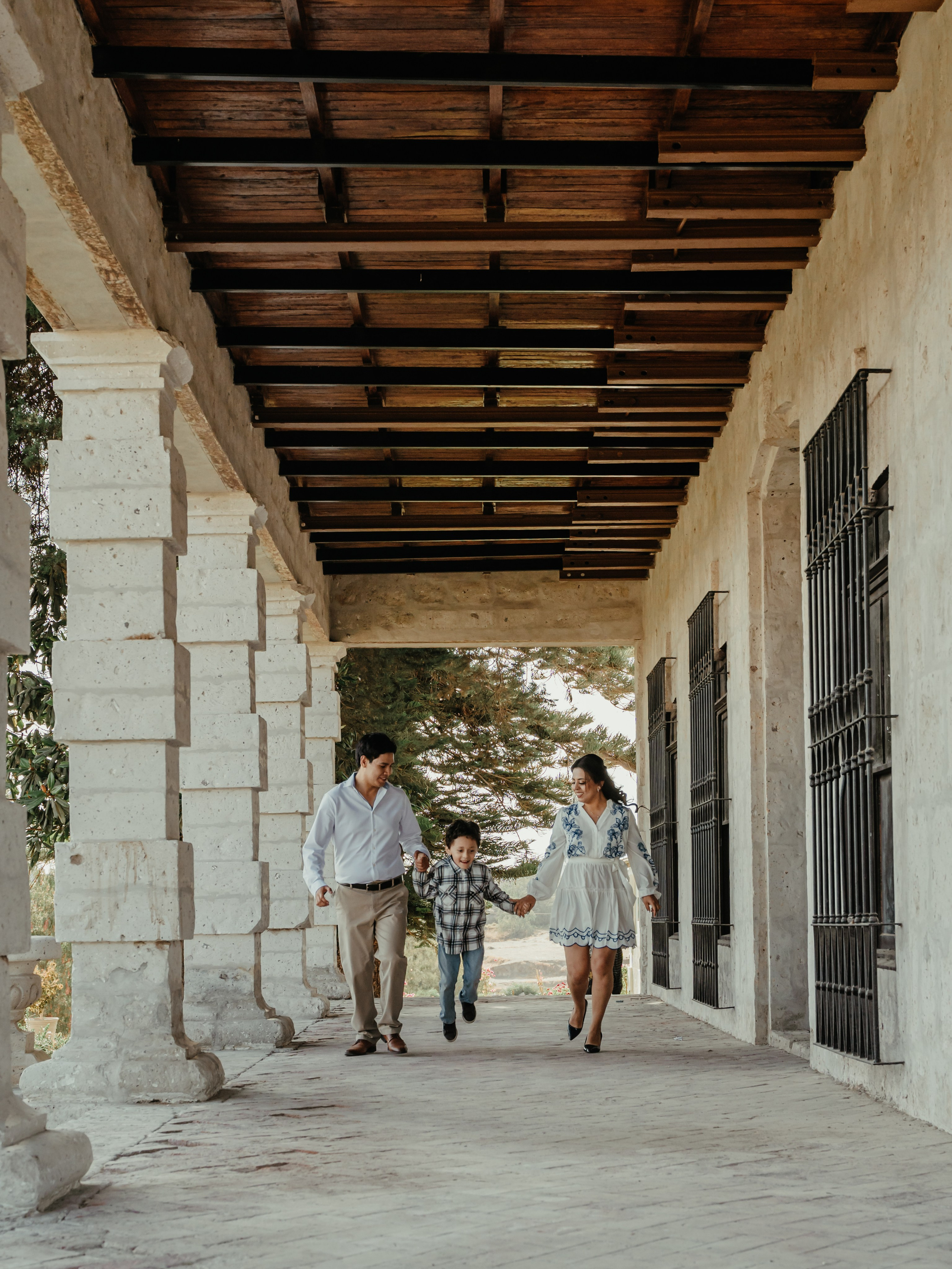 CARLA Y MARIO BODA RELIGIOSA. Studio KVTA | Fotografía y Video de Bodas en Arequipa