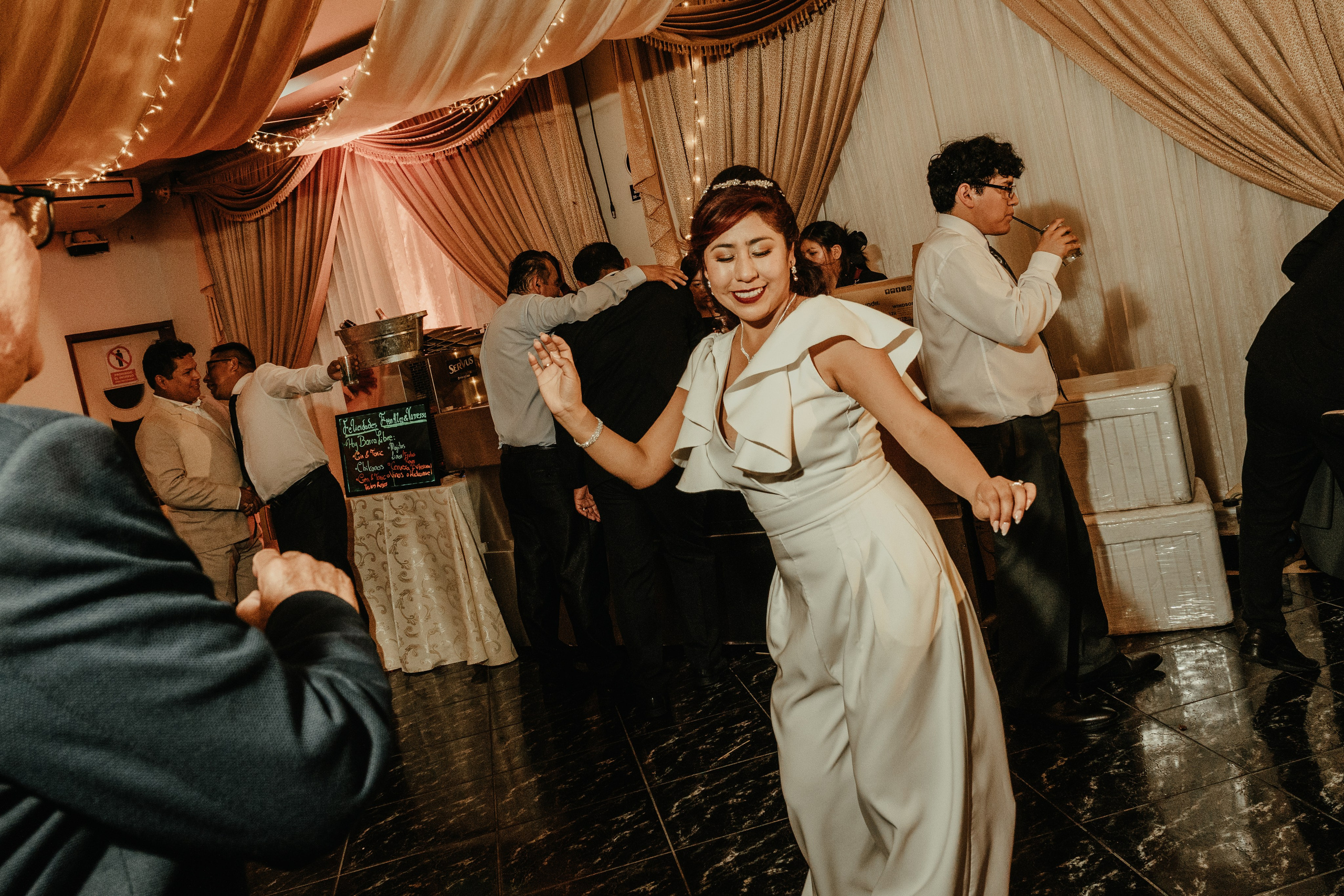 VANESSA + FRANKLIN BODA RELIGIOSA. Studio KVTA | Fotografía y Video de Bodas en Arequipa