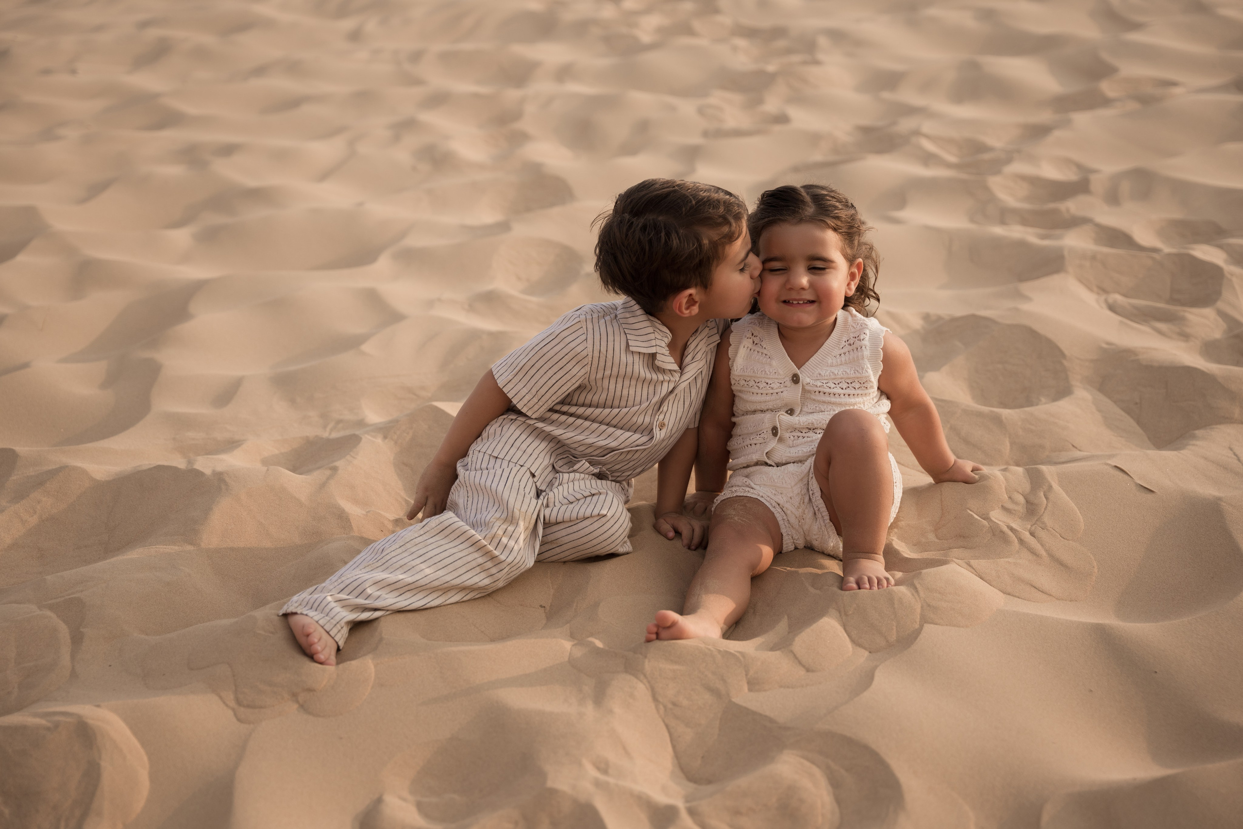 Sun, sand & family. Angela Iakovleva — Family Photographer in Dubai